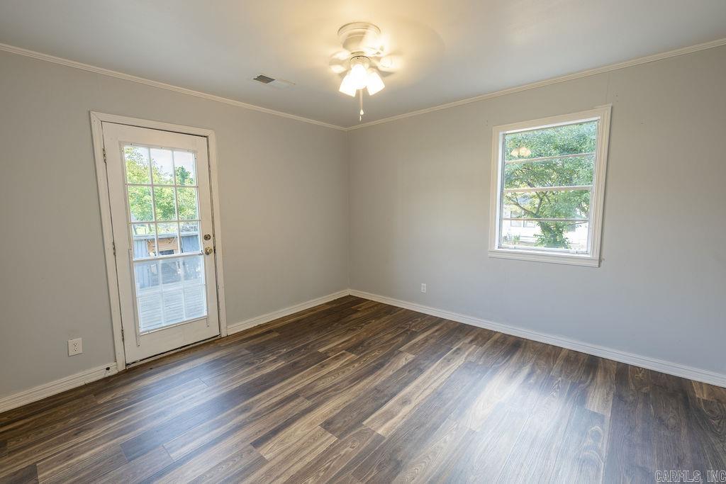 206 E Spring Street Property Photo 21