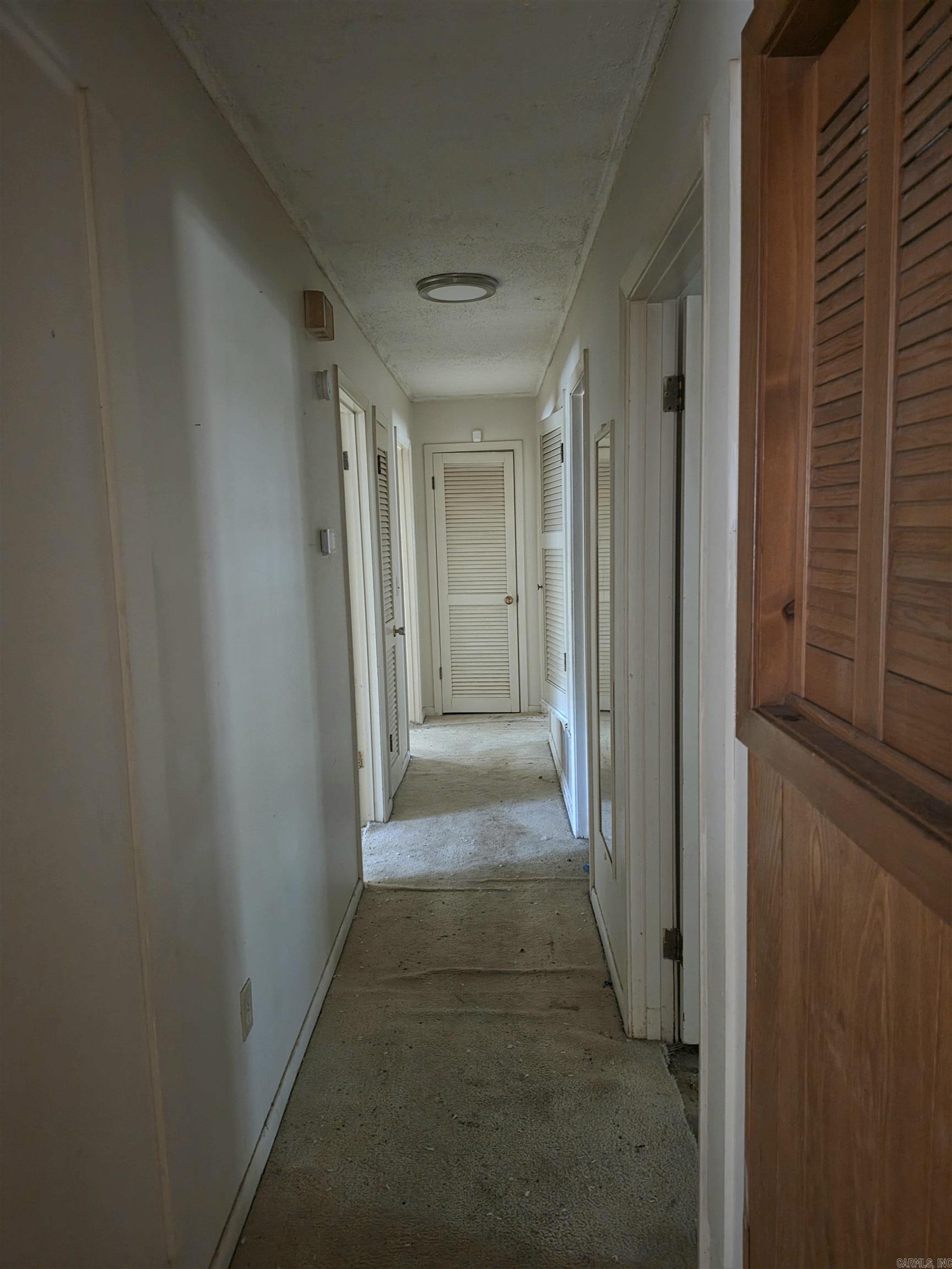 1208 Crestwood Dr Property Photo 9
