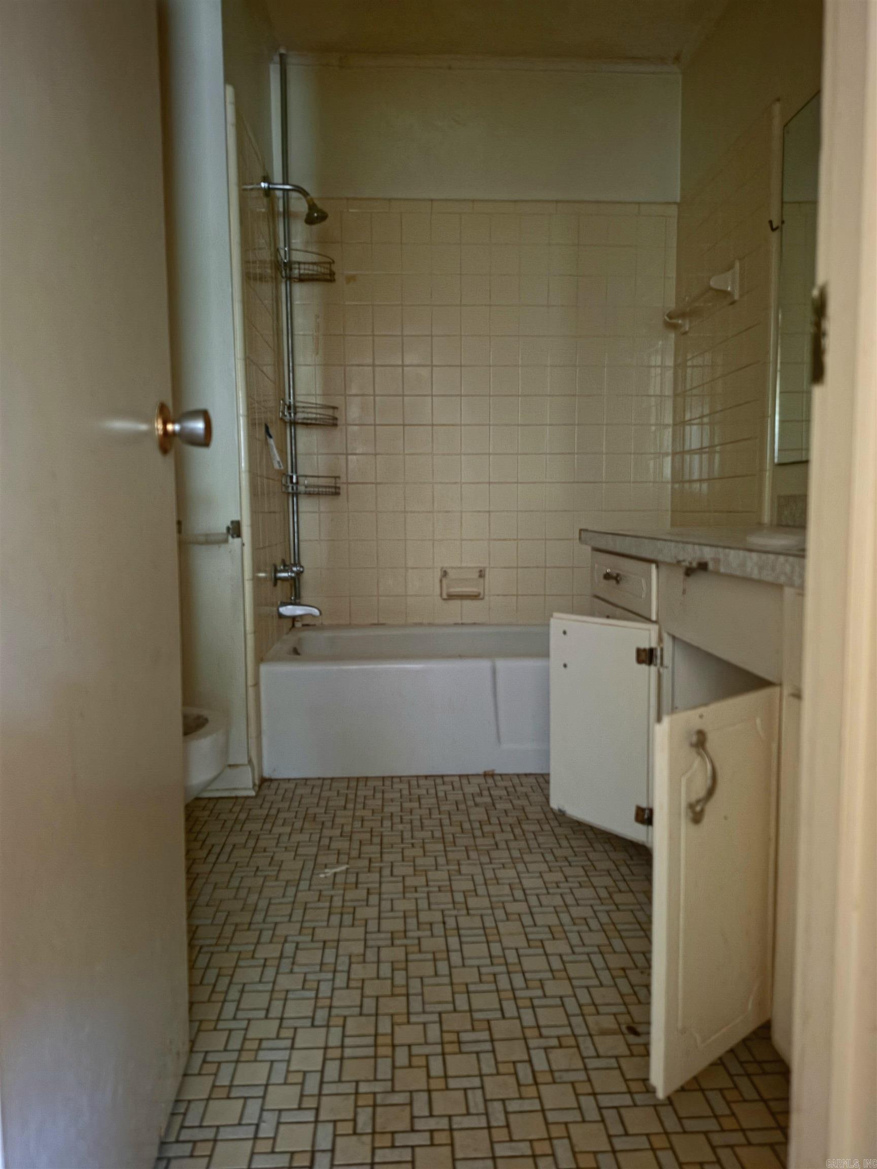 1208 Crestwood Dr Property Photo 11