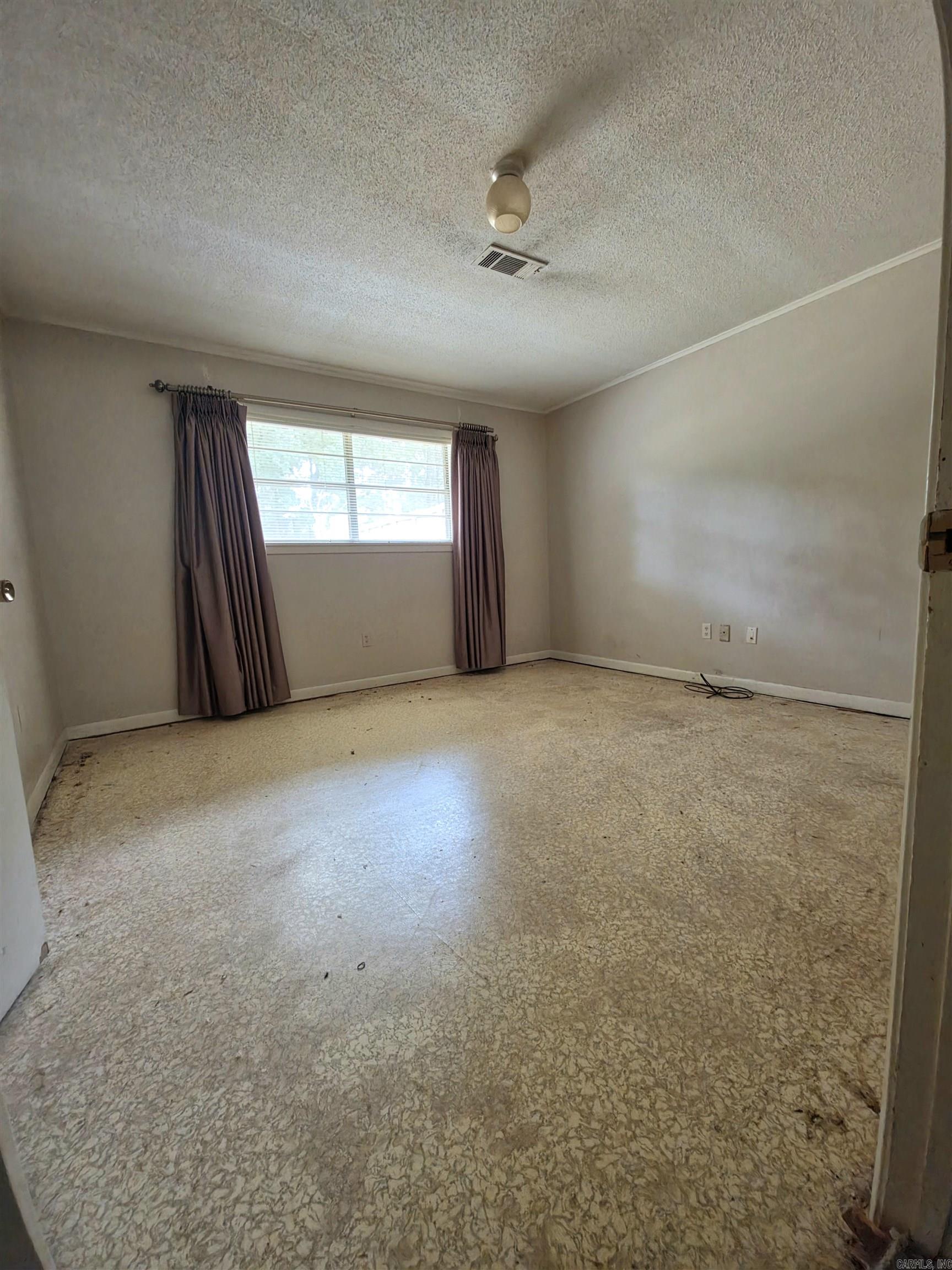 1208 Crestwood Dr Property Photo 13