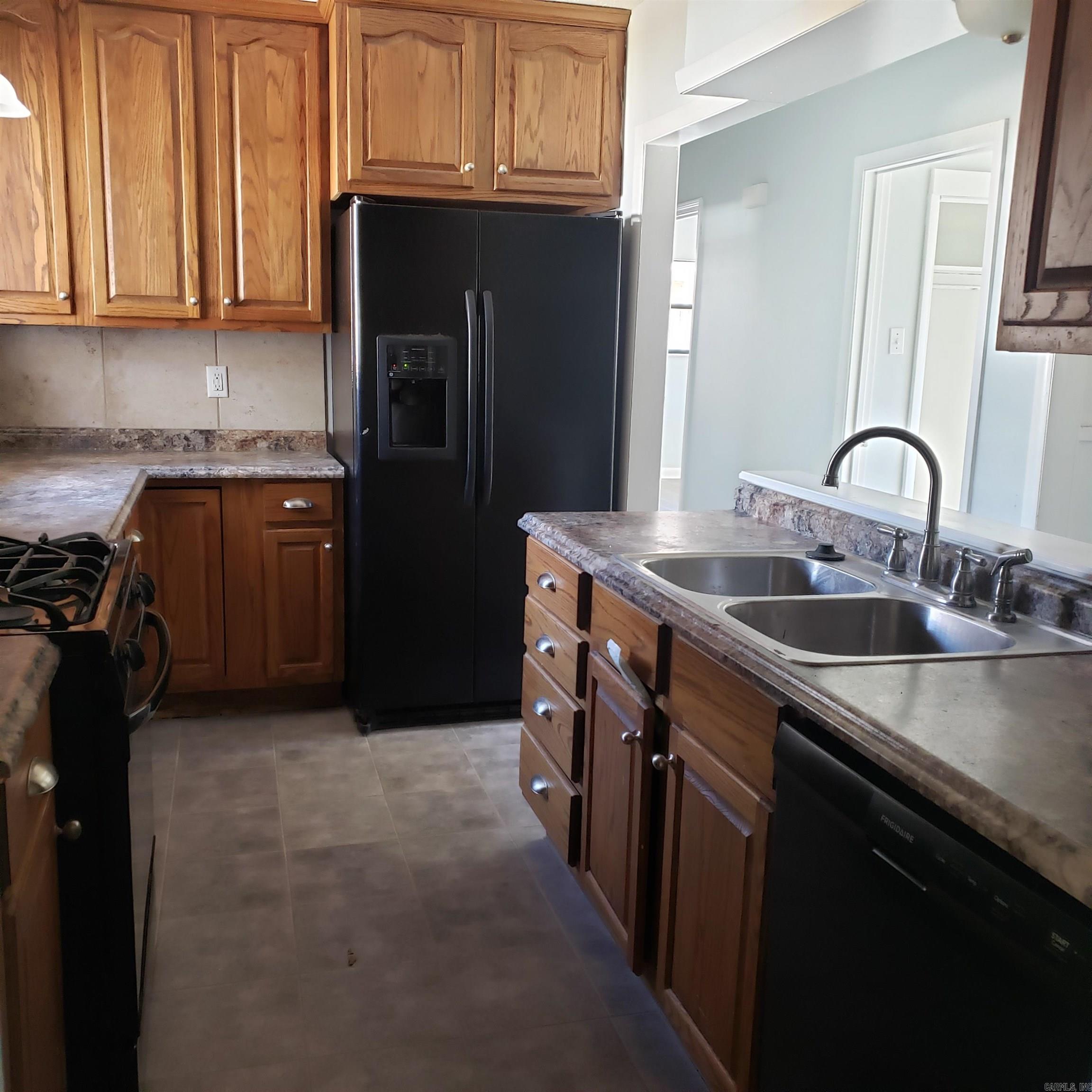 200 Braden Street Property Photo 10
