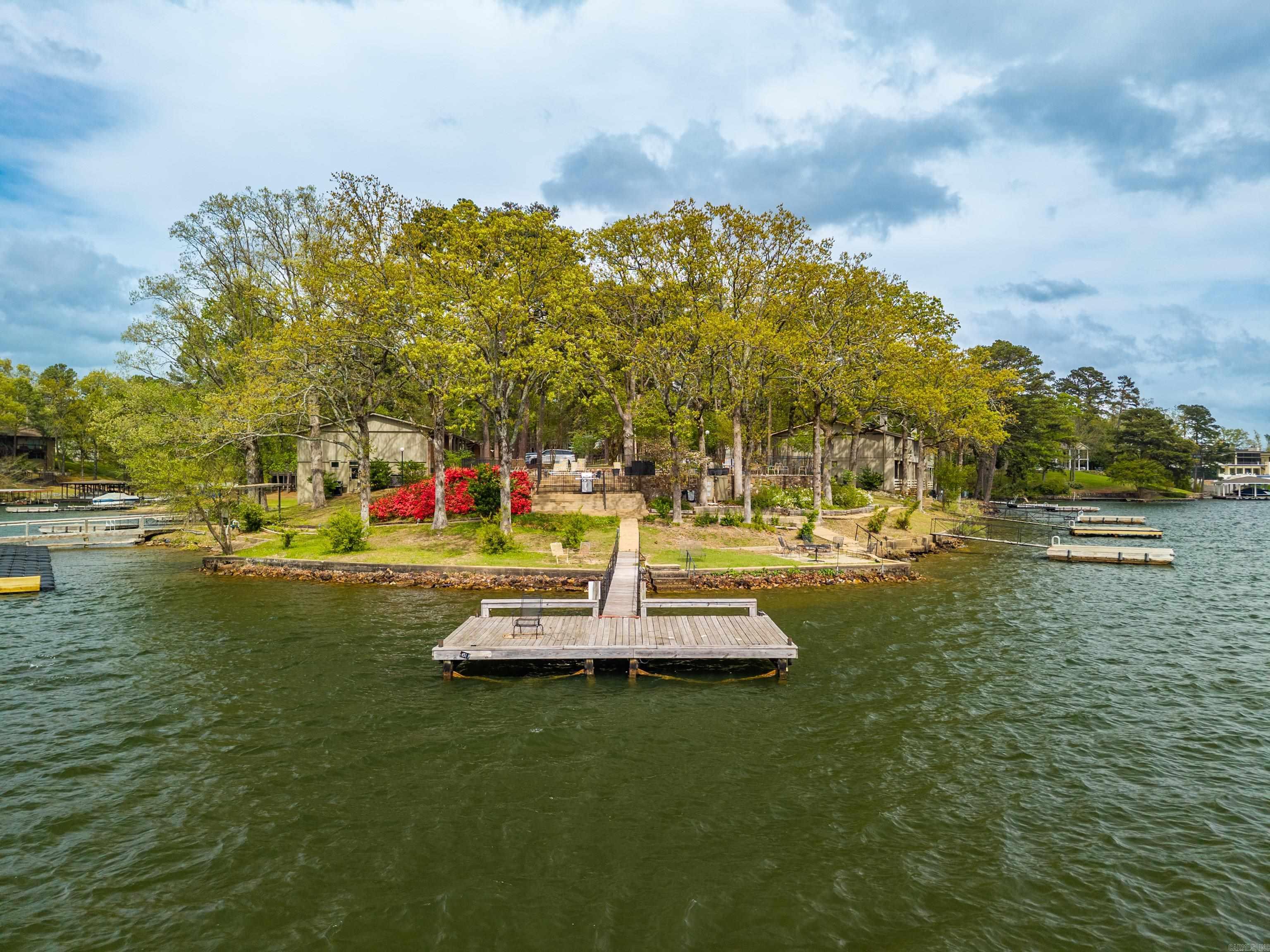651 Peninsula 28 Property Photo 1