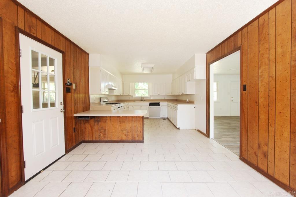 9 Jarman Lane Property Photo 21