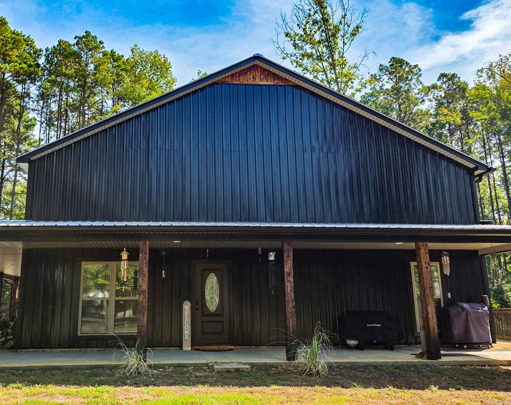 1002 County Rd 9 Property Photo 2
