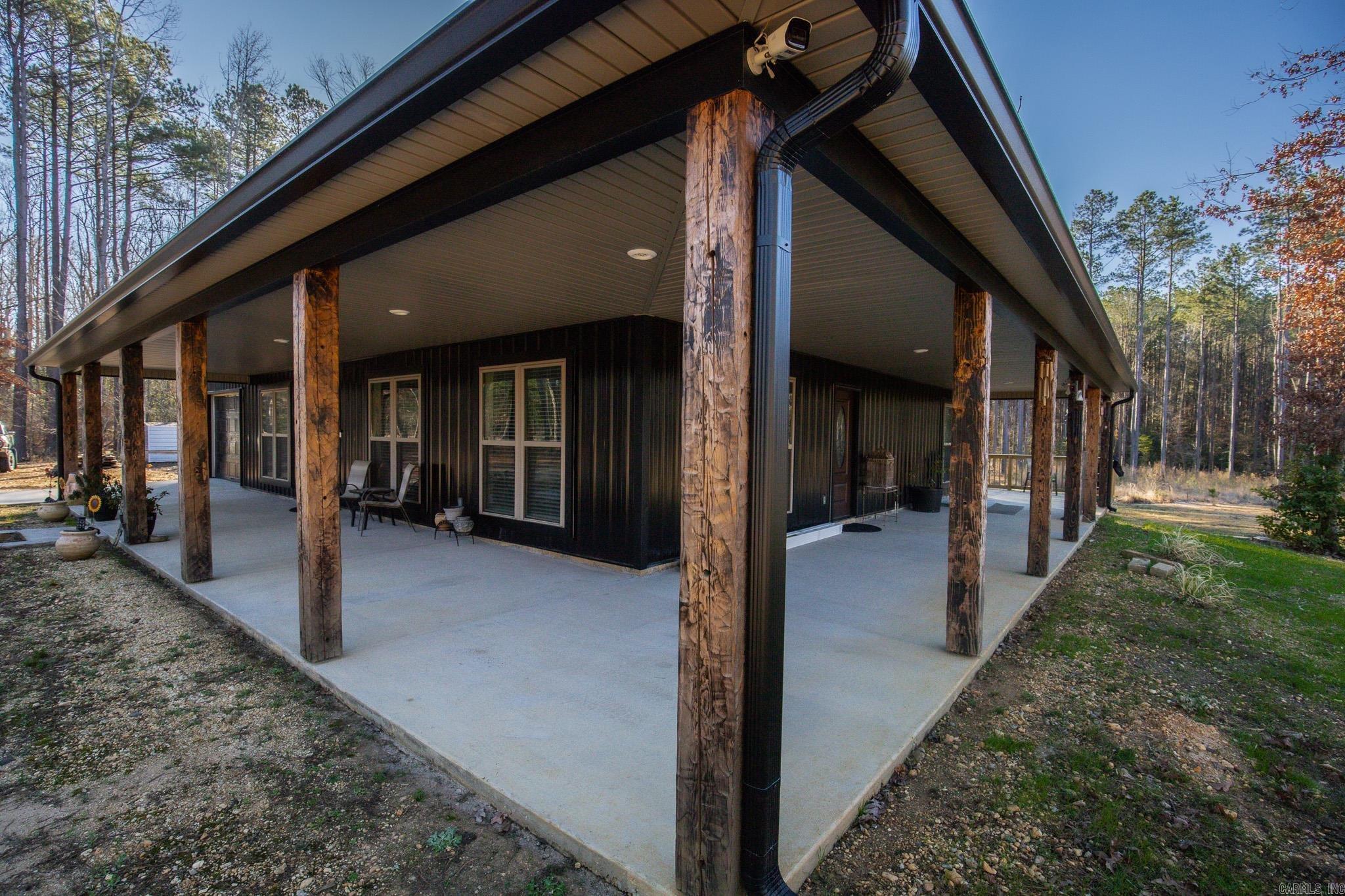 1002 County Rd 9 Property Photo 4