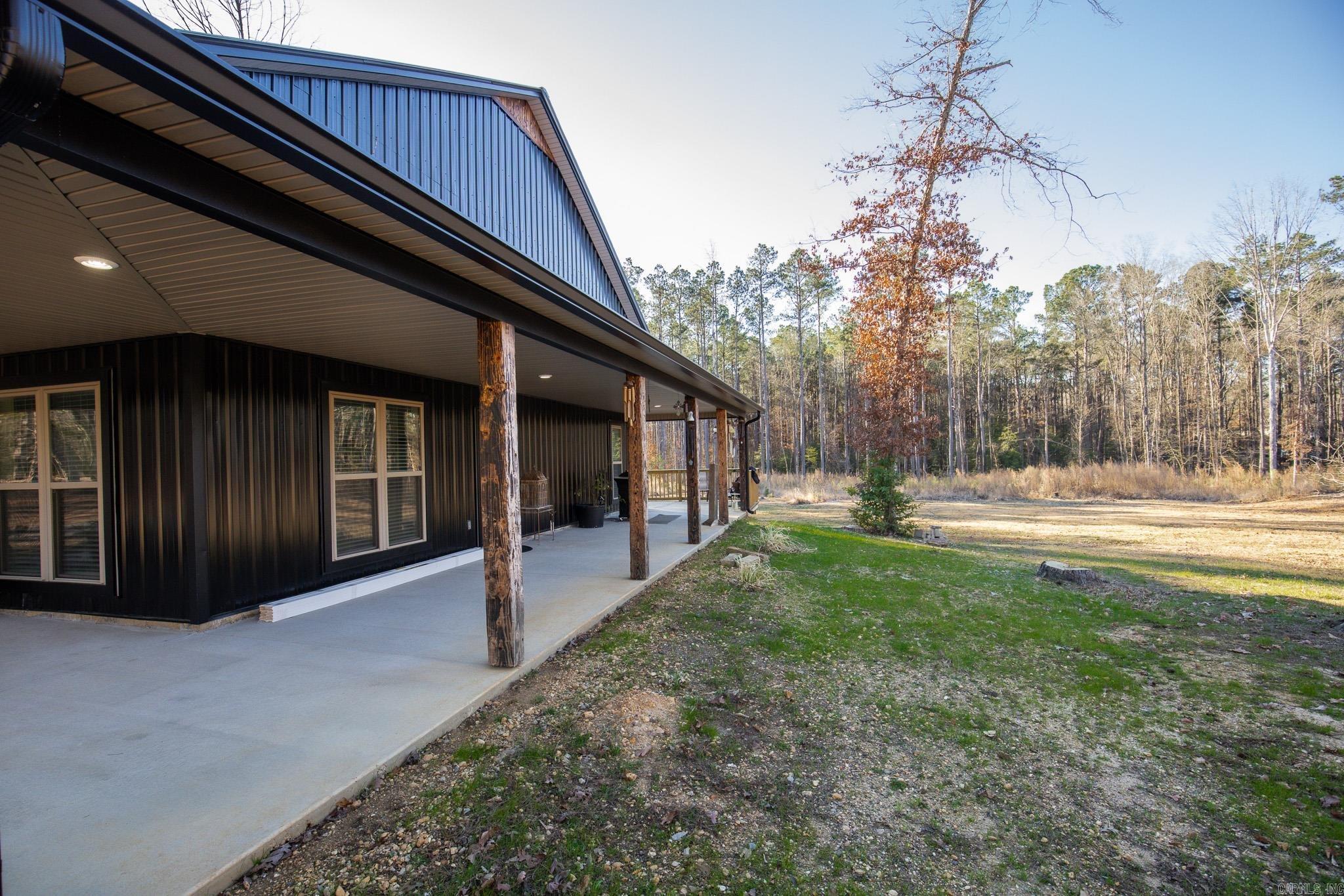 1002 County Rd 9 Property Photo 48