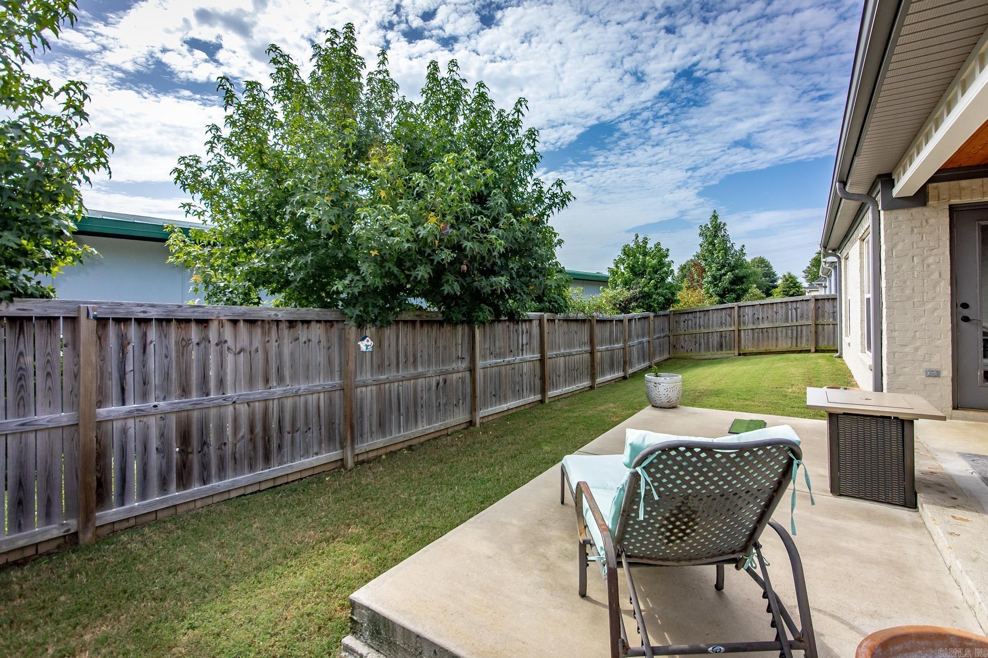 1755 Hobbiton Circle Property Photo 24