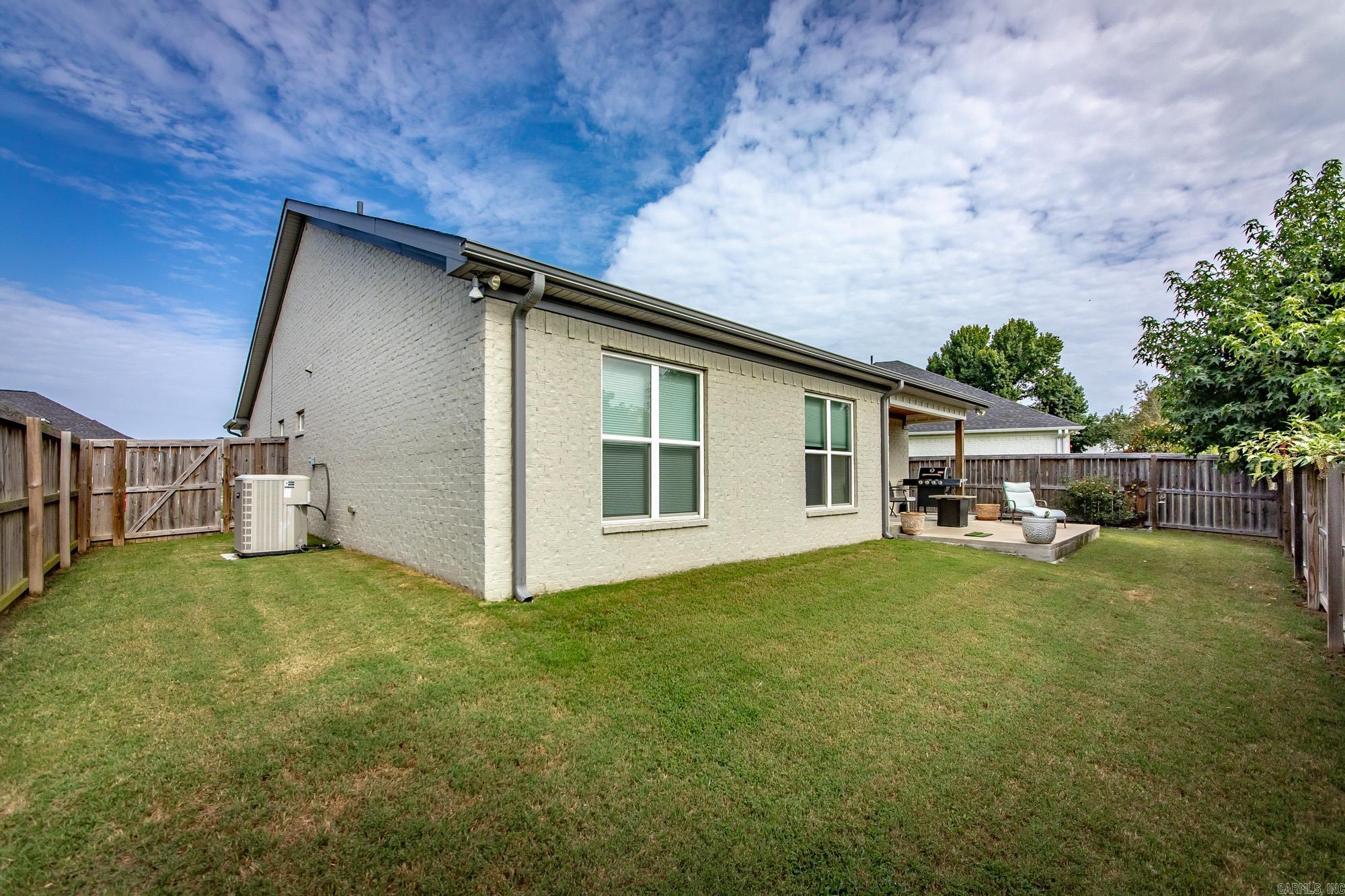 1755 Hobbiton Circle Property Photo 25