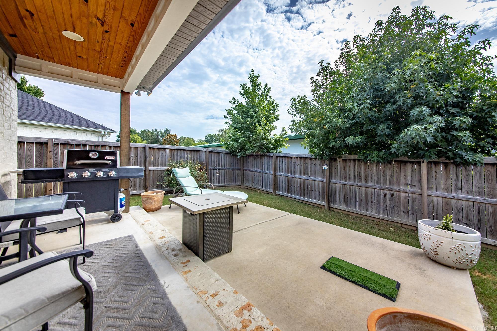 1755 Hobbiton Circle Property Photo 27