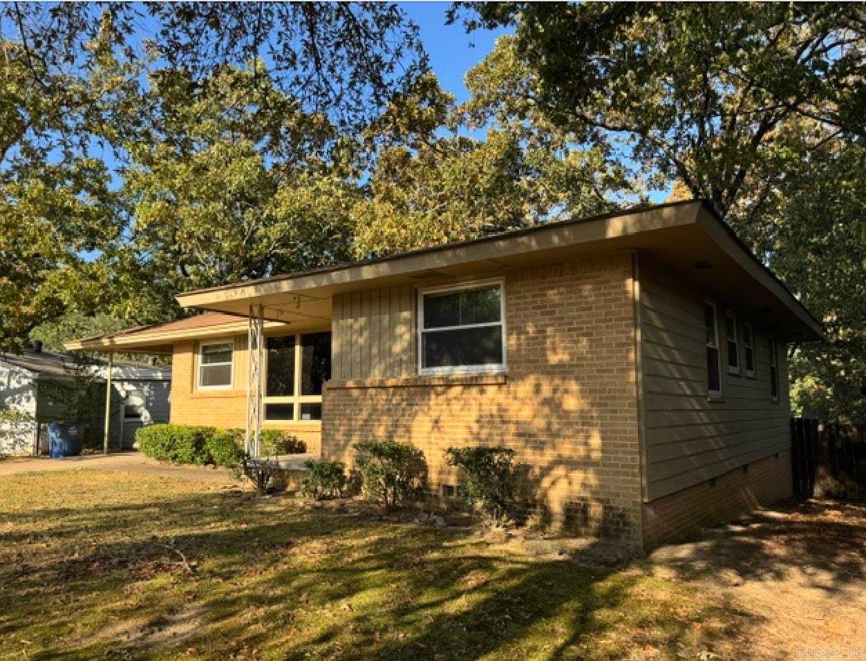 4002 W Berkley Property Photo 3