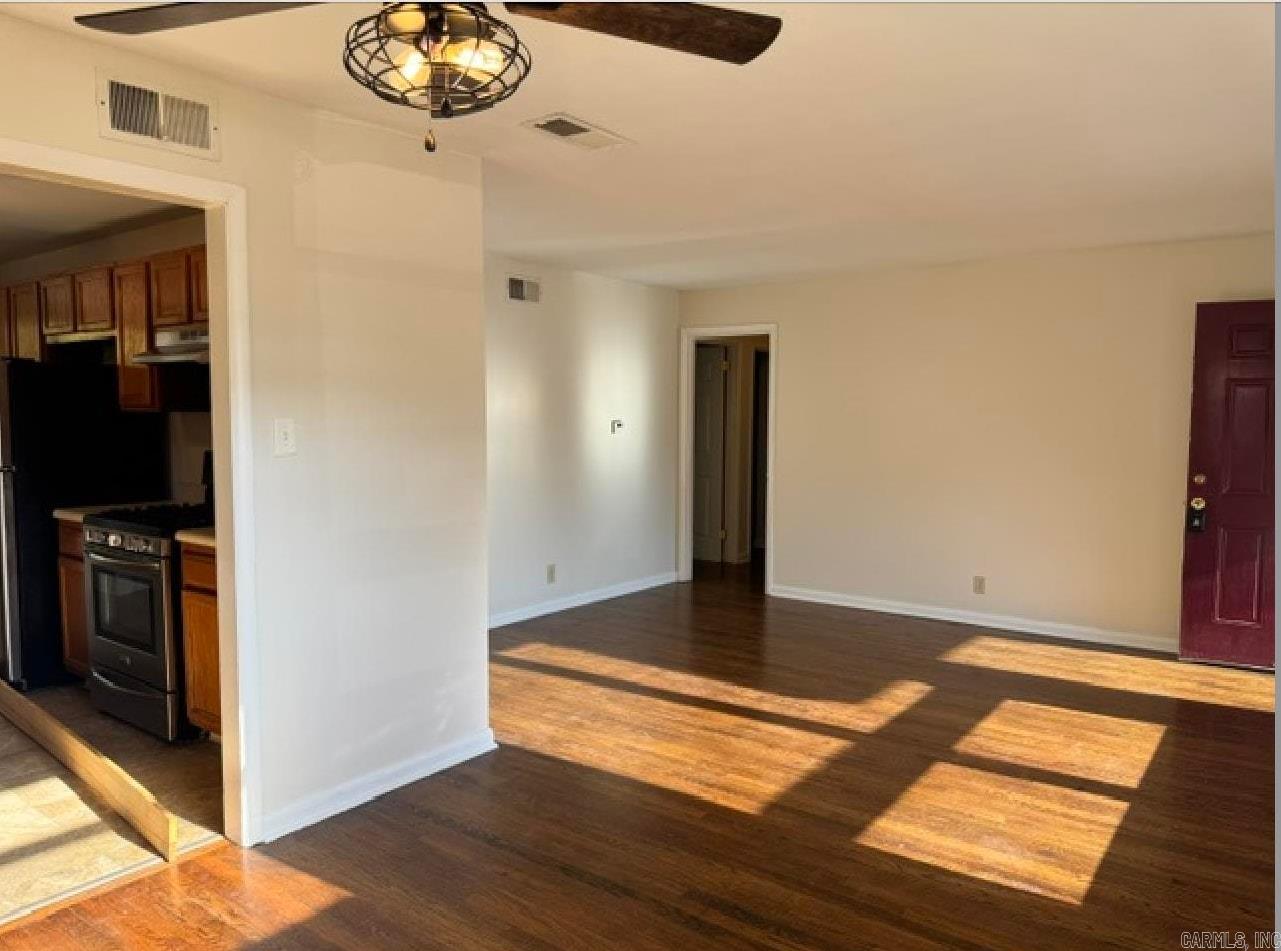 4002 W Berkley Property Photo 8