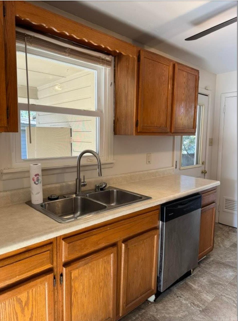 4002 W Berkley Property Photo 11