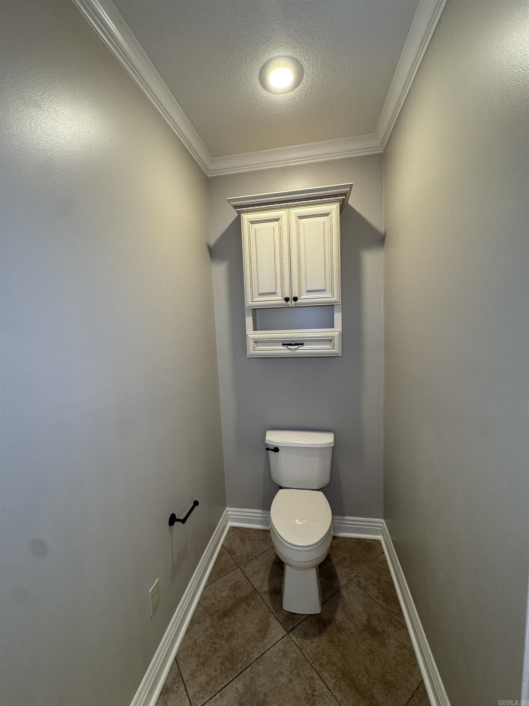 1228 W Lawson Property Photo 25