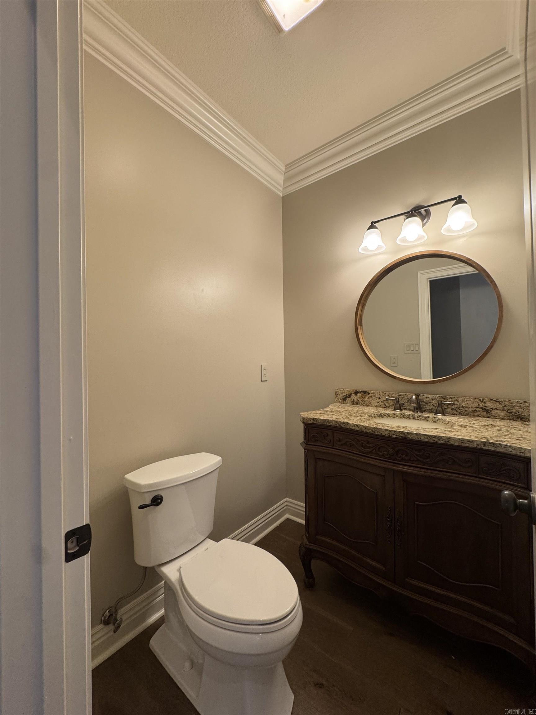 1228 W Lawson Property Photo 35