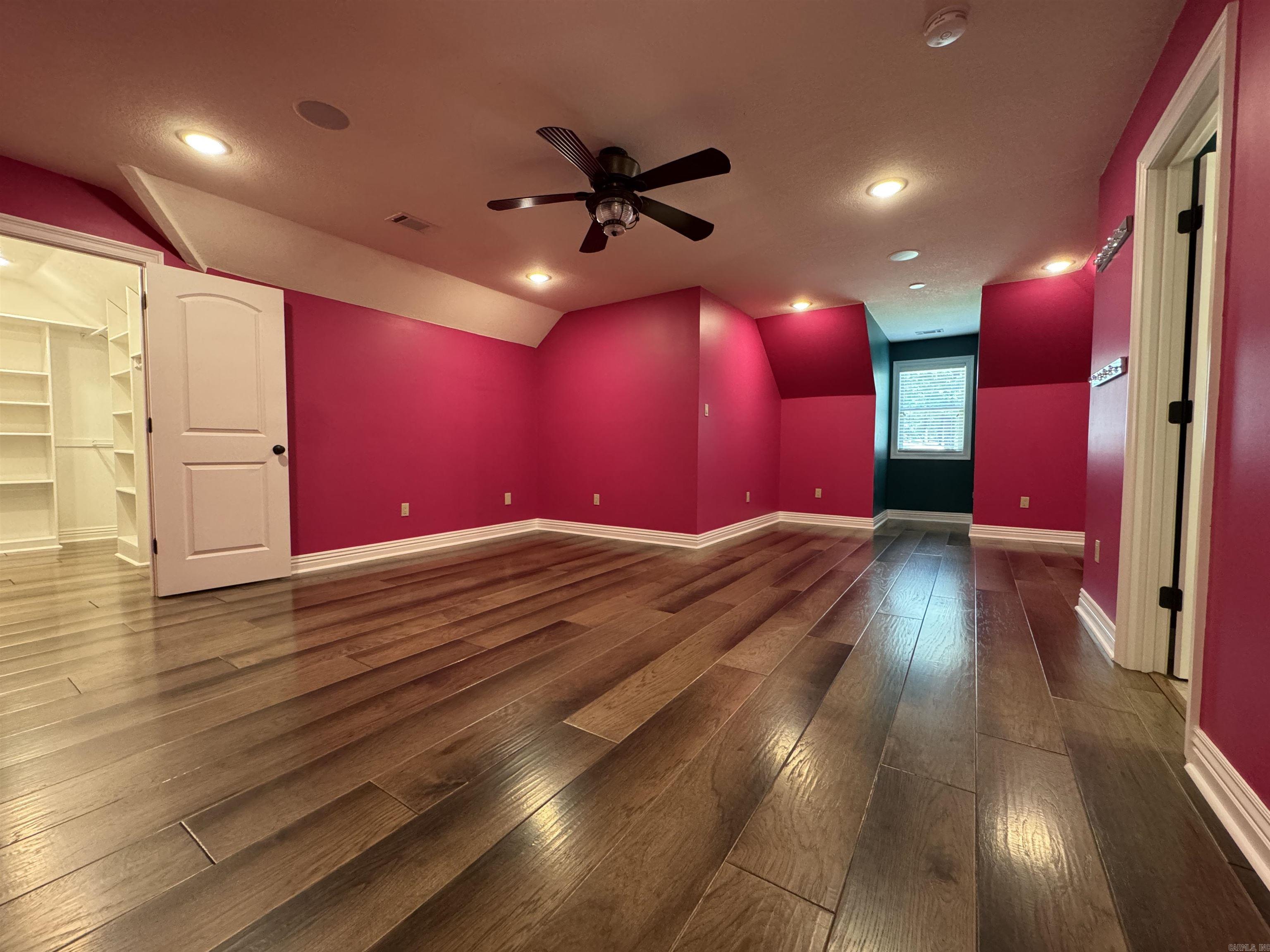 1228 W Lawson Property Photo 43