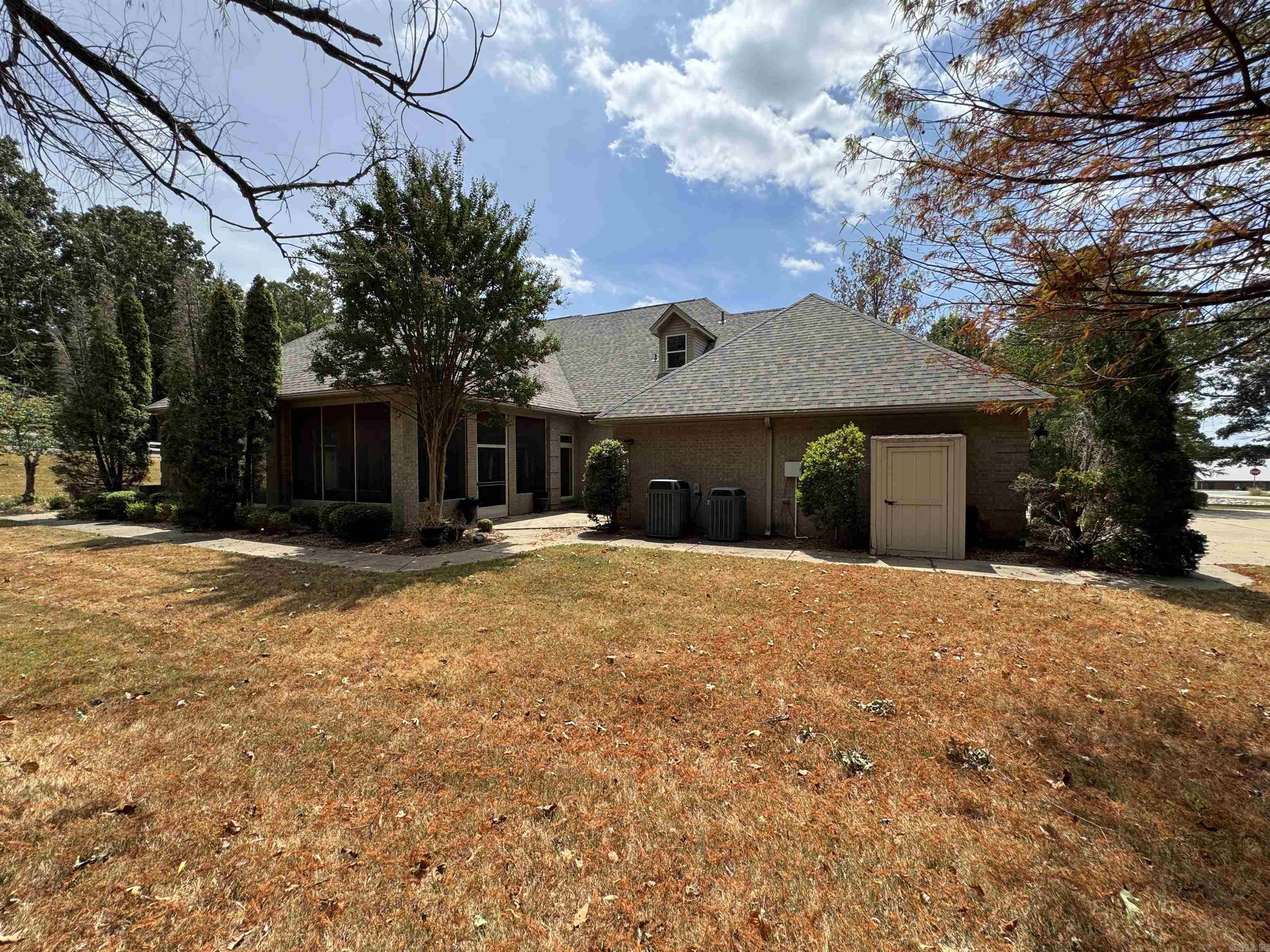 1228 W Lawson Property Photo 49
