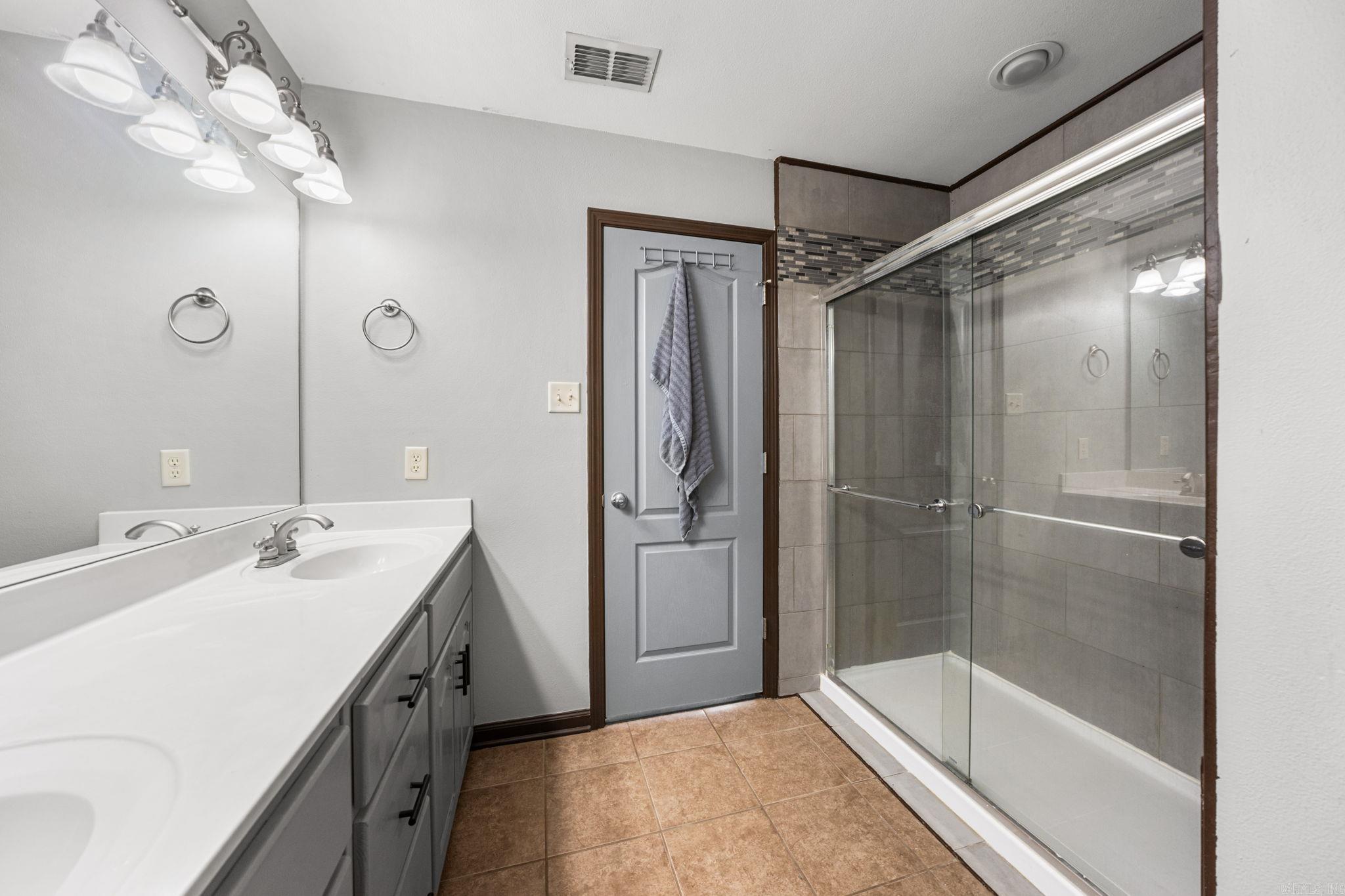 2422 Bluestone Dr Property Photo 15