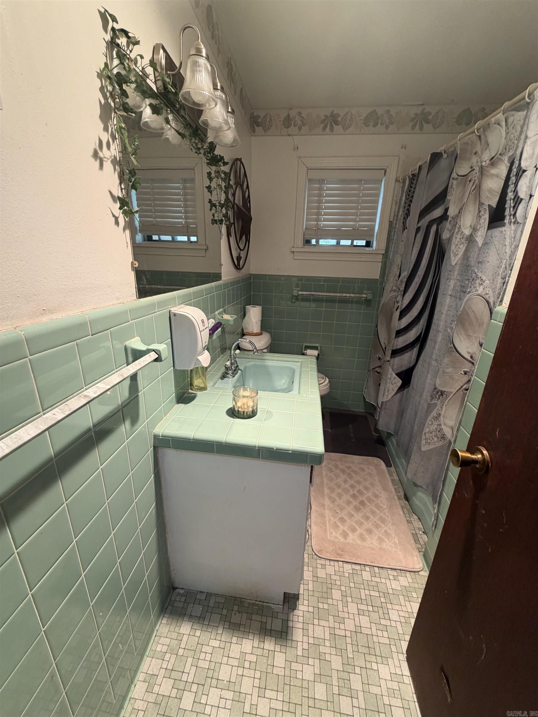 1808 Belmoor Drive Property Photo 9