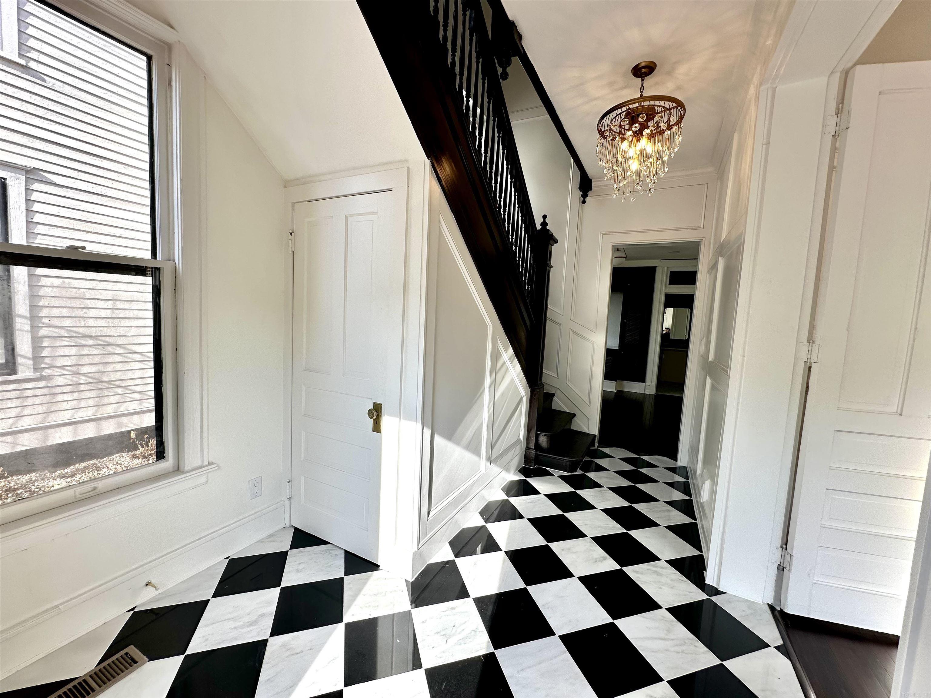 1605 Center Street Property Photo 2