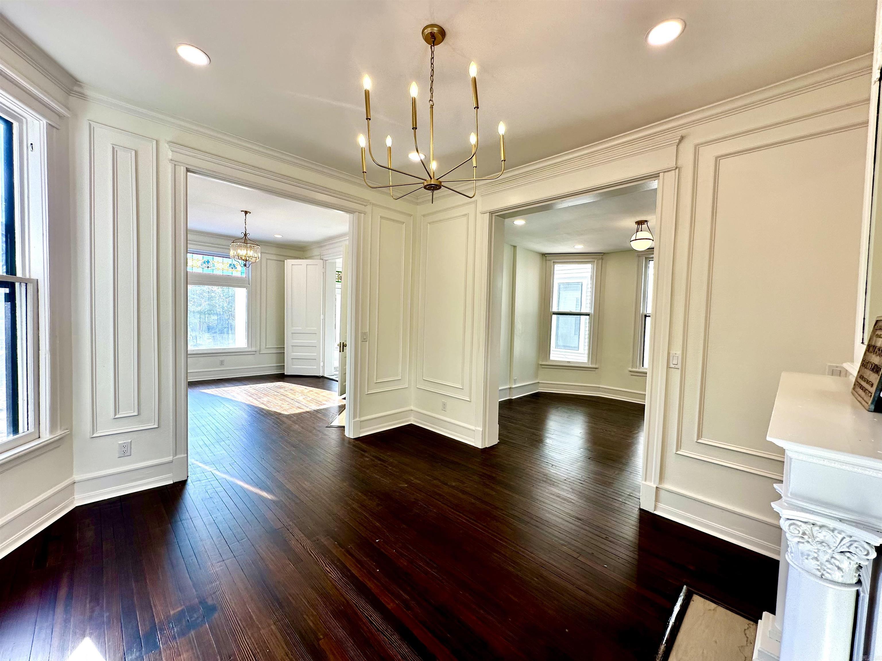 1605 Center Street Property Photo 6
