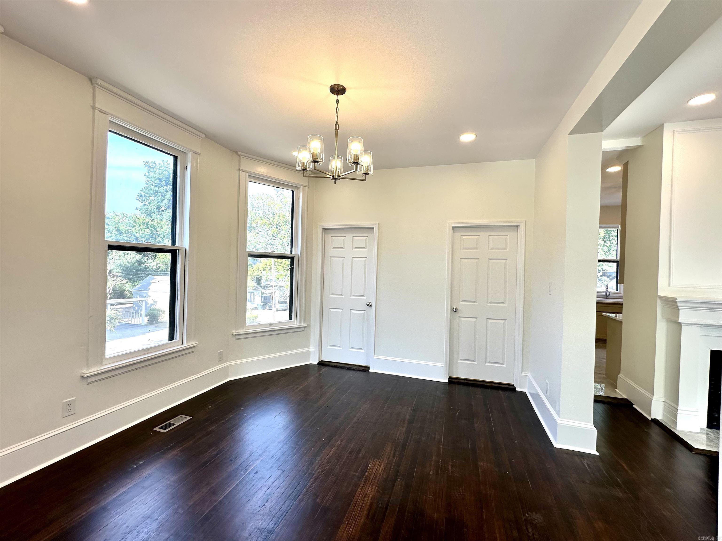 1601 Center Street Property Photo 8