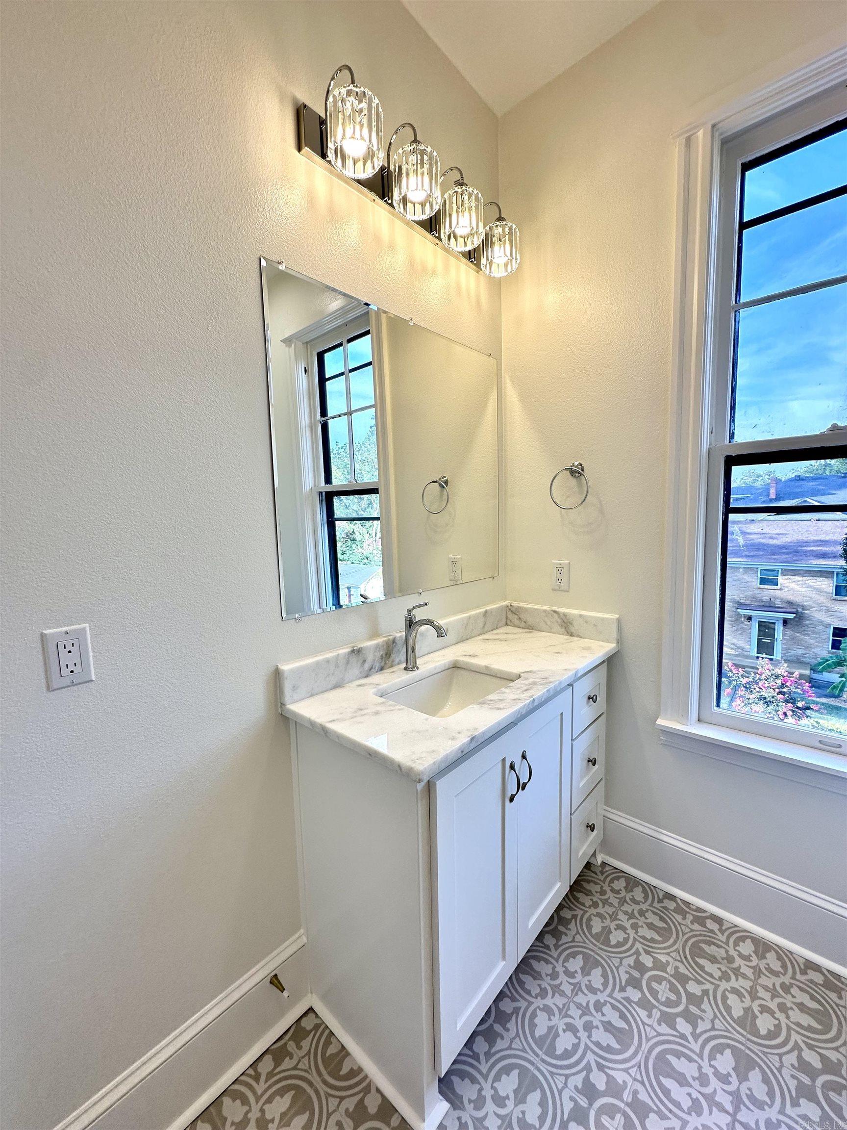 1601 Center Street Property Photo 18