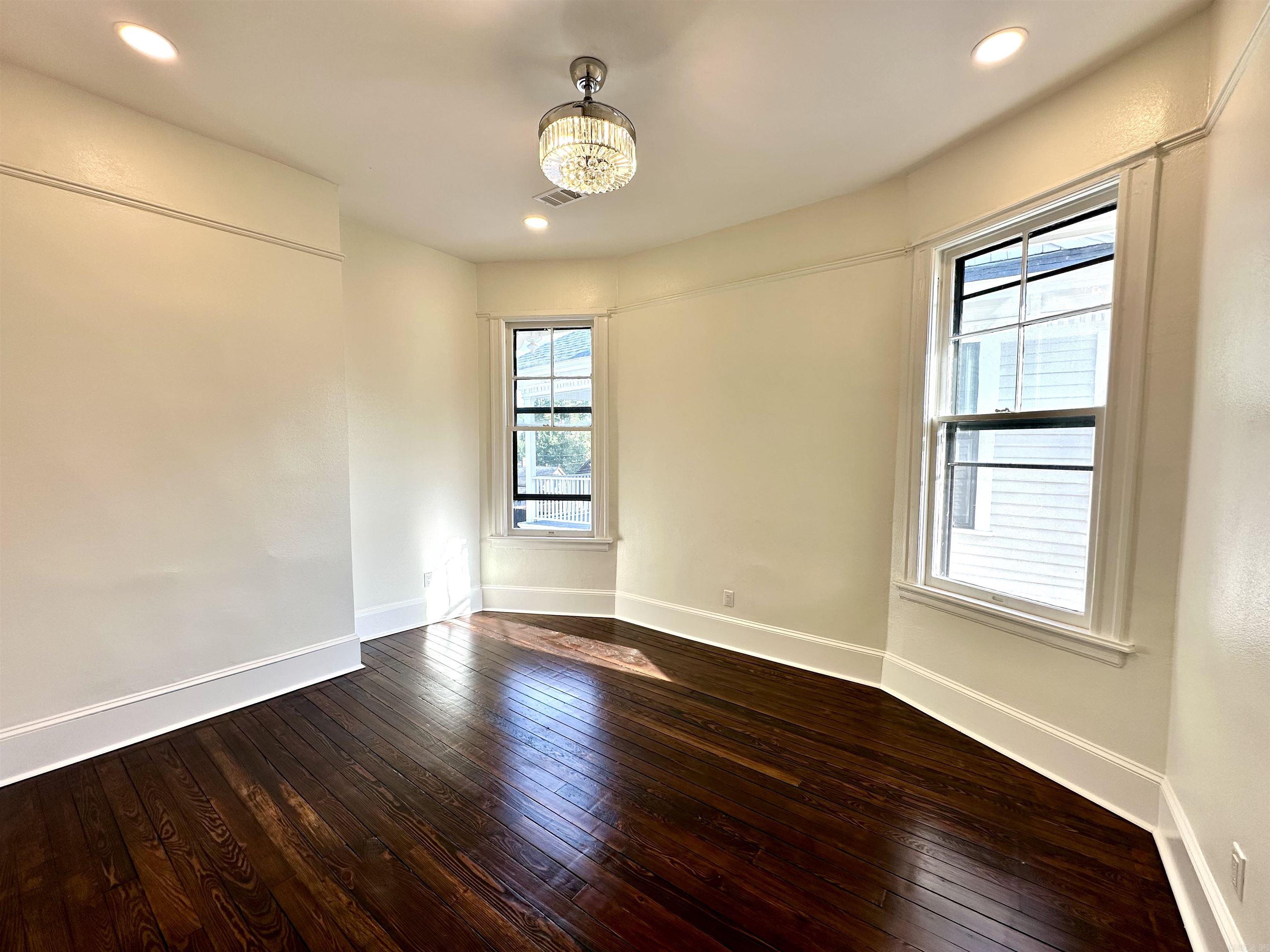 1601 Center Street Property Photo 19