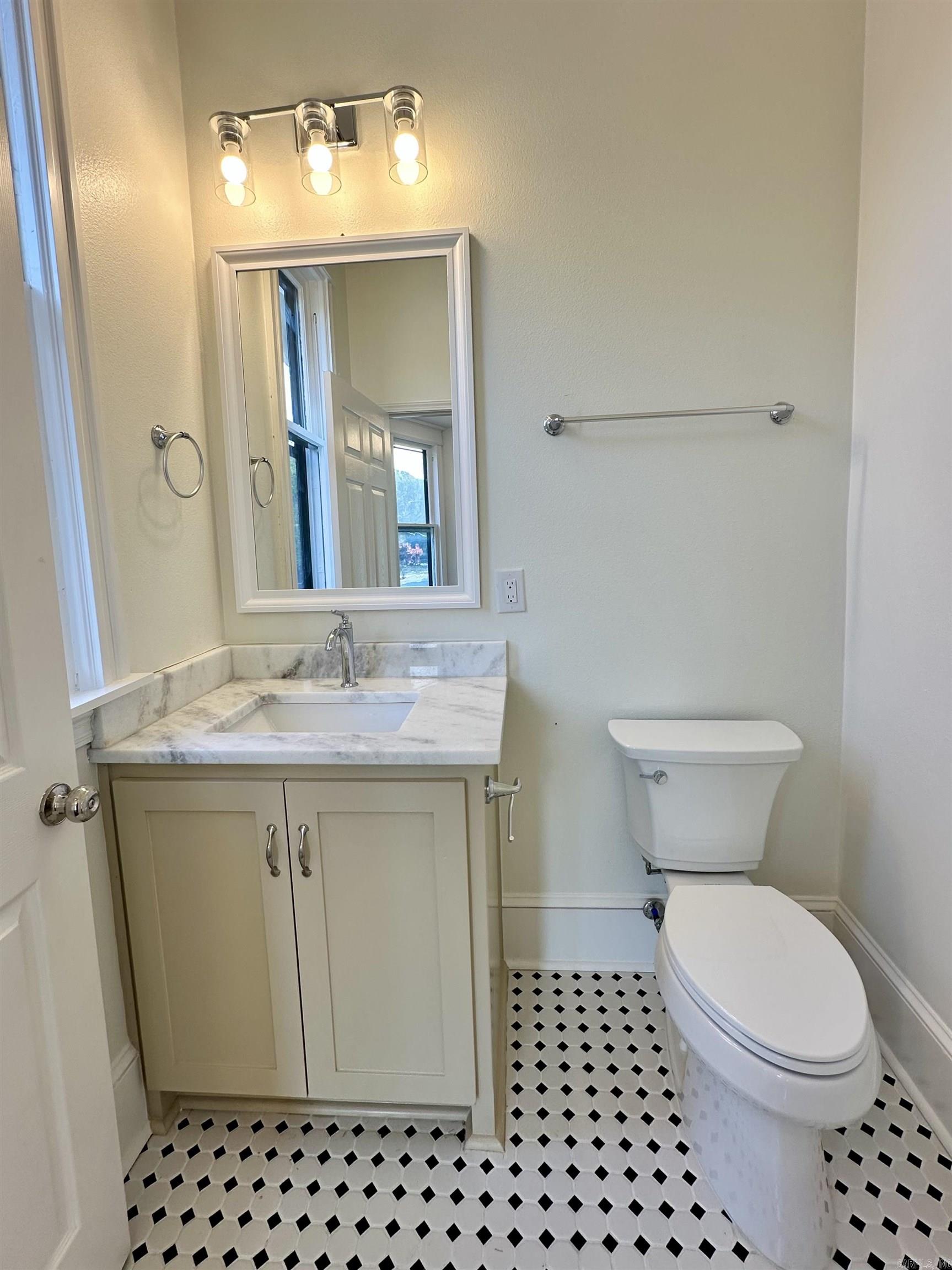 1601 Center Street Property Photo 32