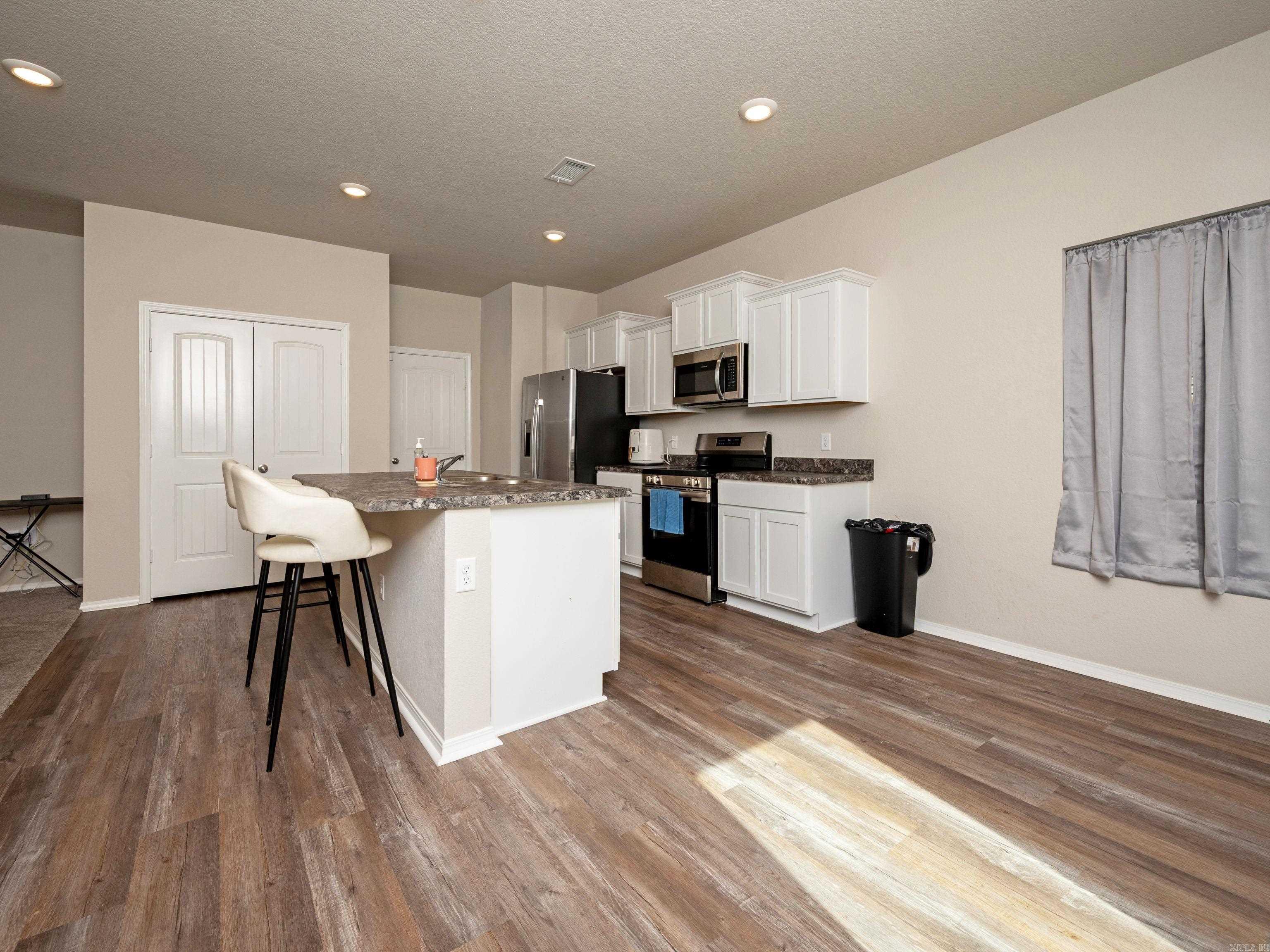 1530 Carillon Lane Property Photo 5