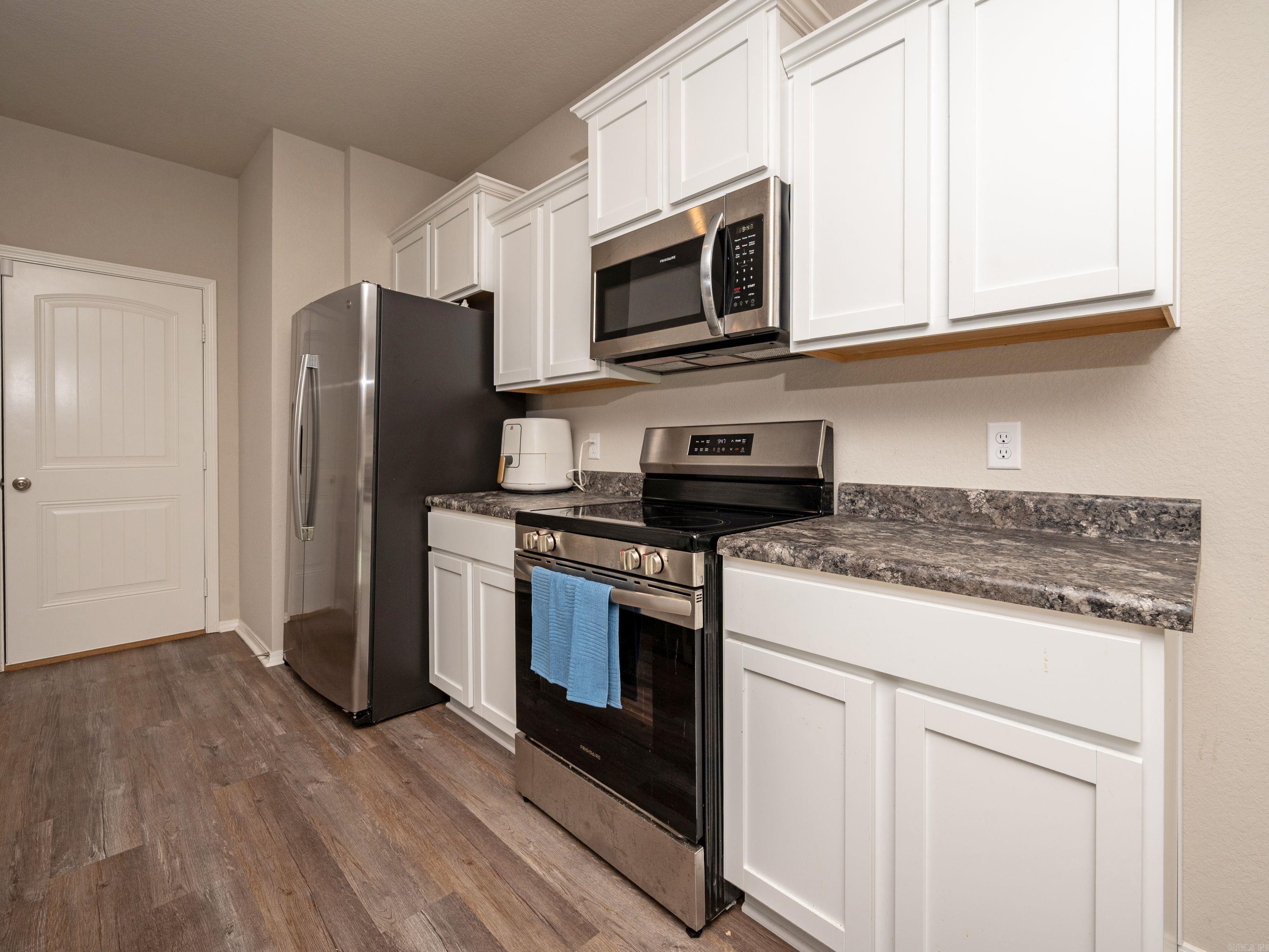 1530 Carillon Lane Property Photo 7