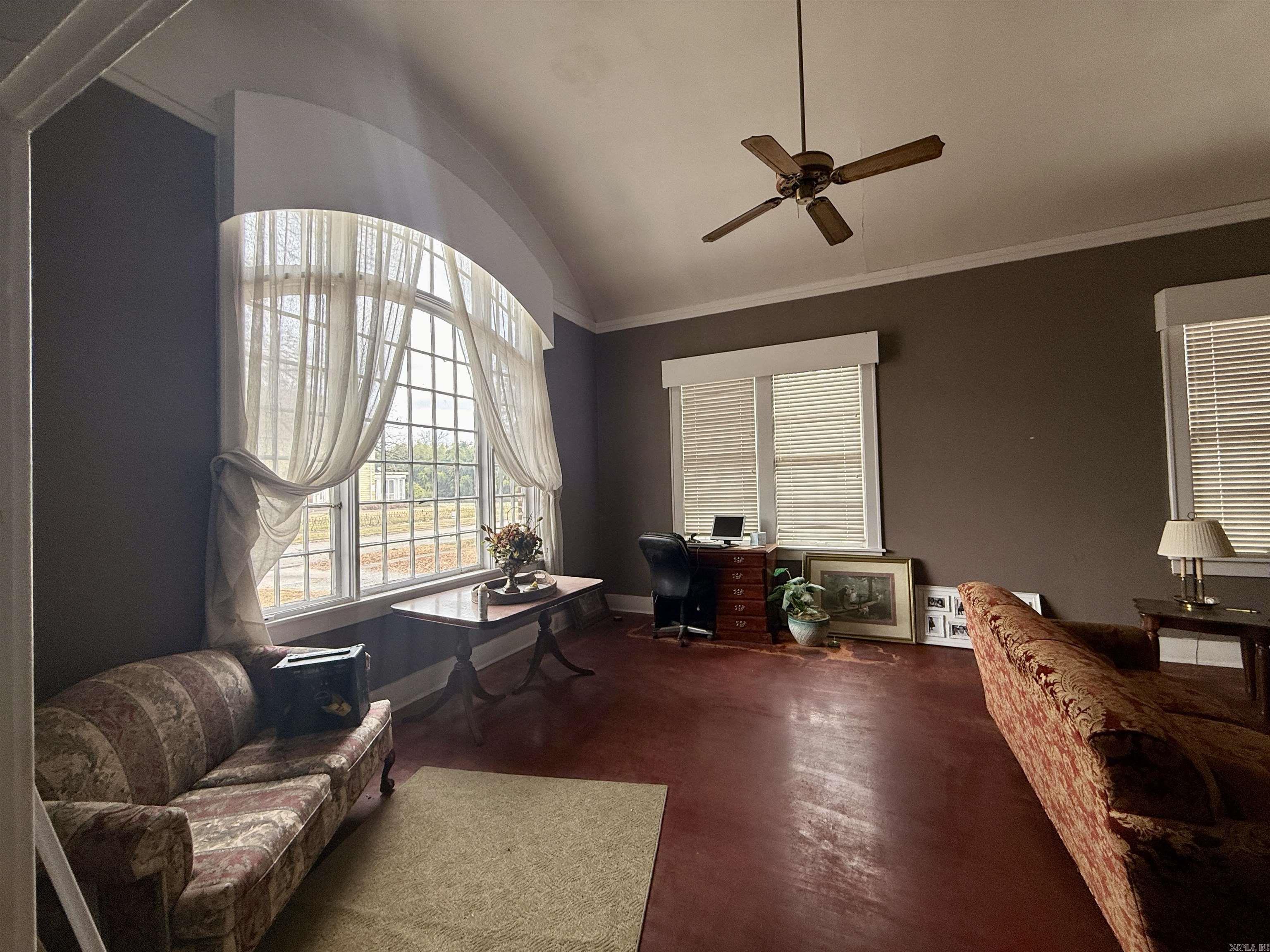 206 Park Pl Property Photo 2