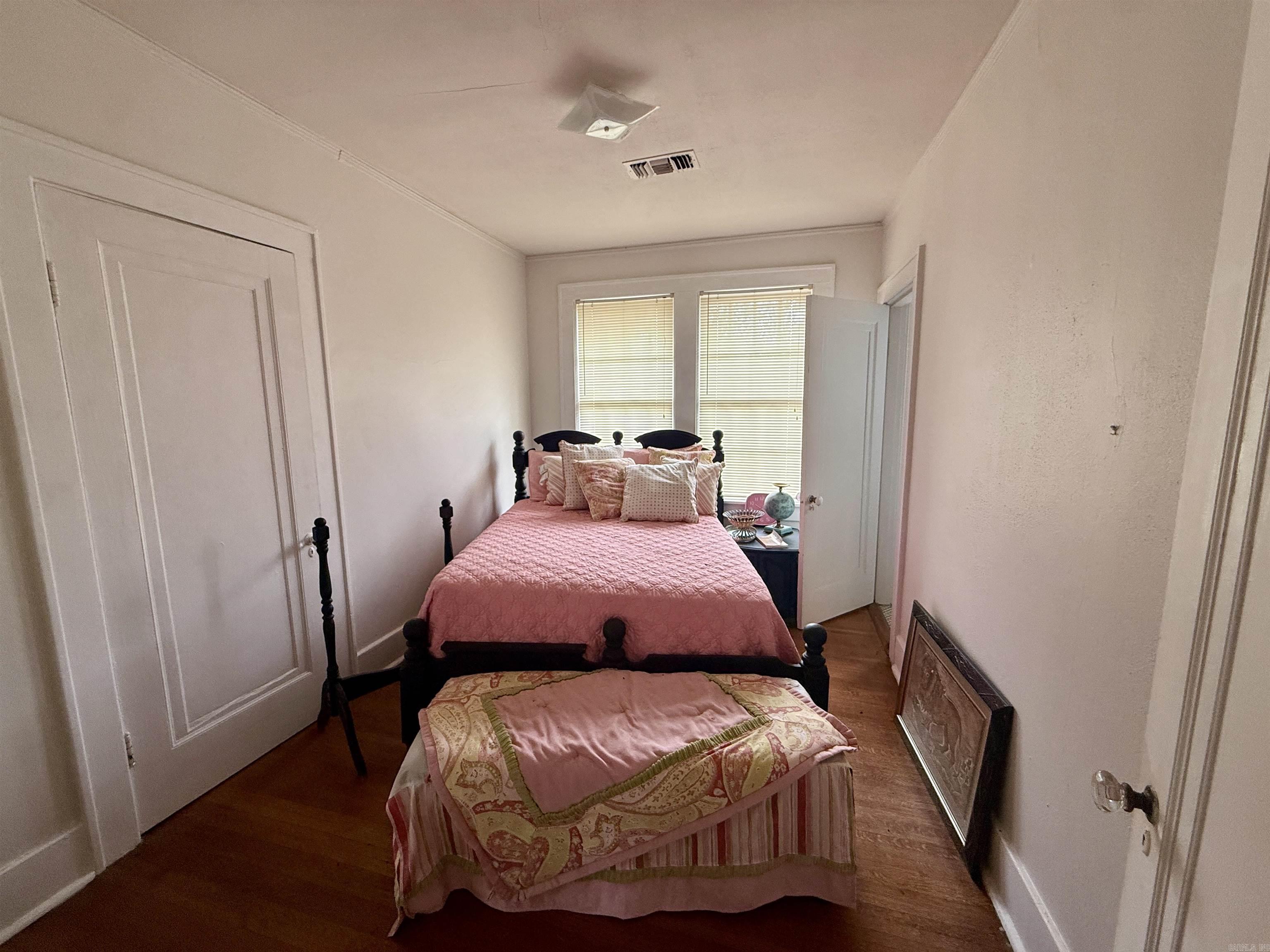 206 Park Pl Property Photo 6