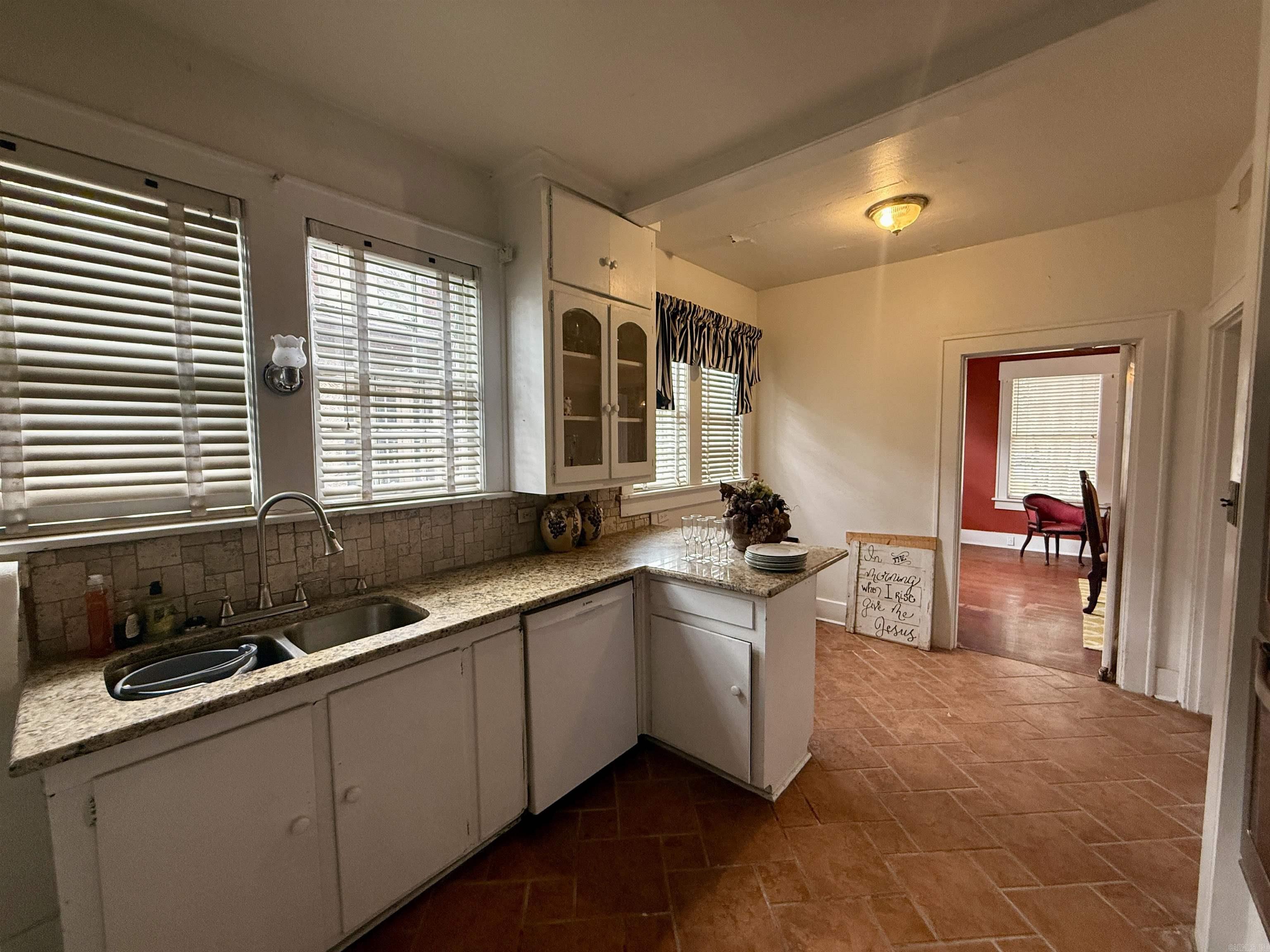 206 Park Pl Property Photo 16