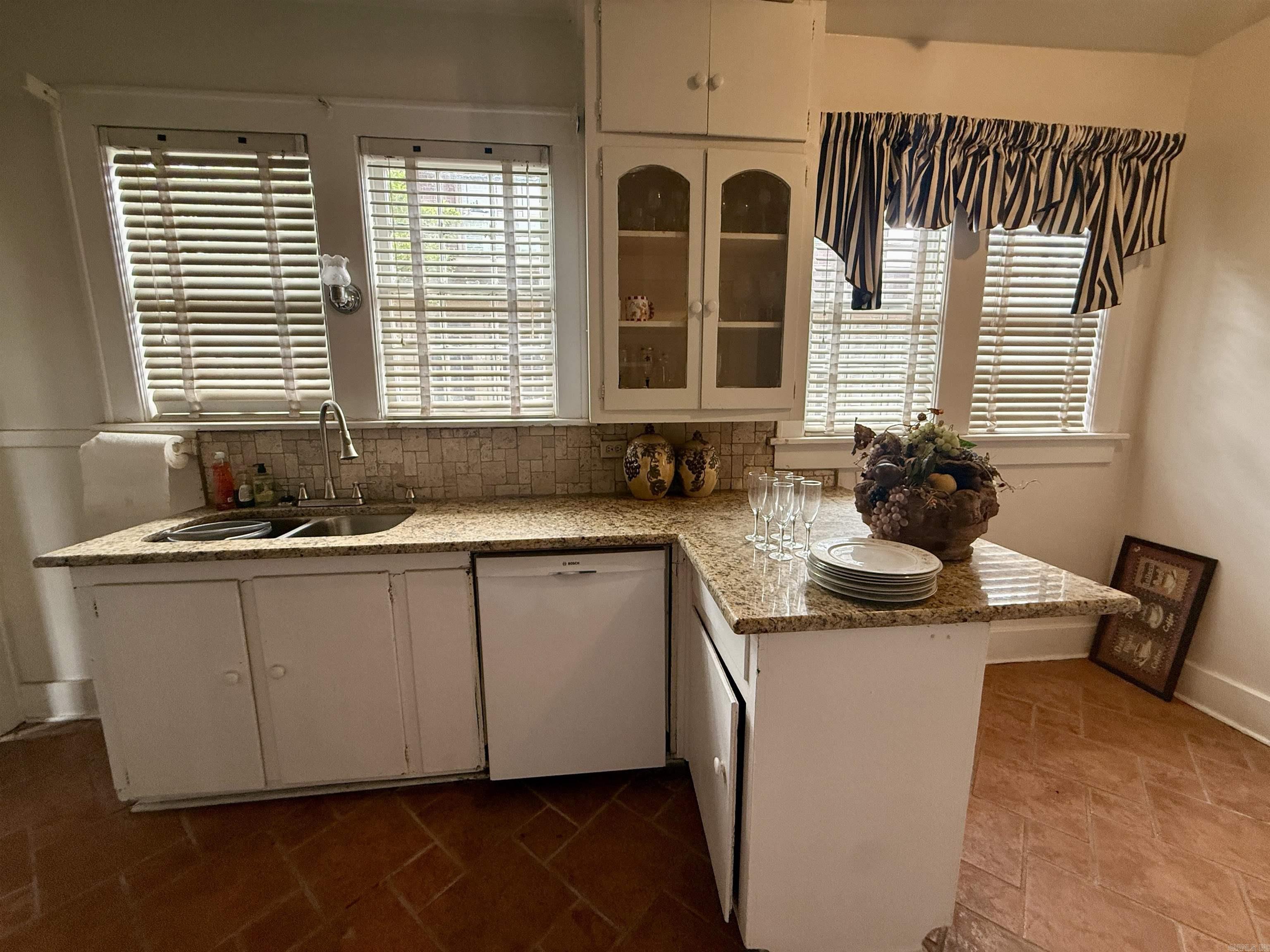 206 Park Pl Property Photo 18