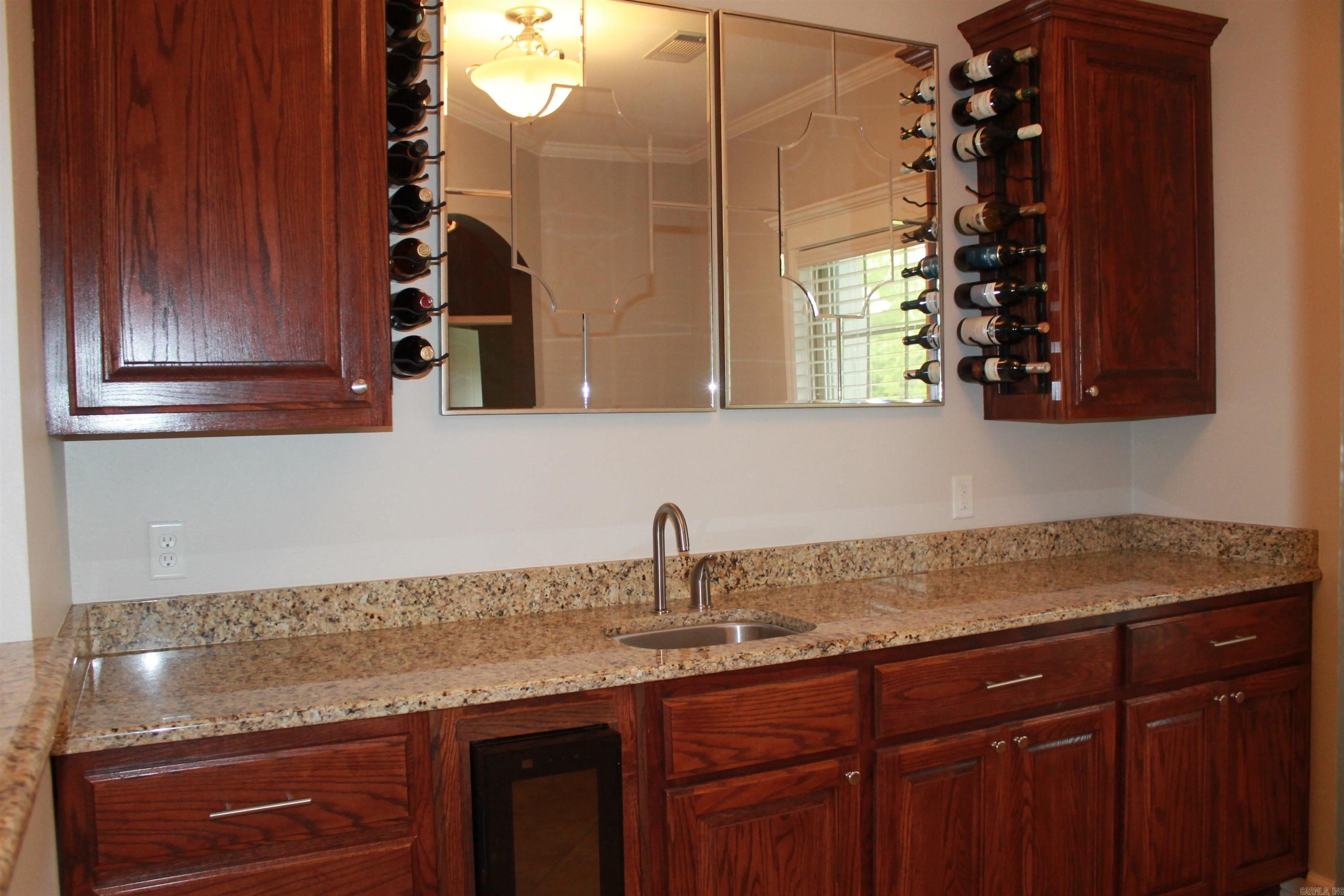 464 Augusta Drive Property Photo 11
