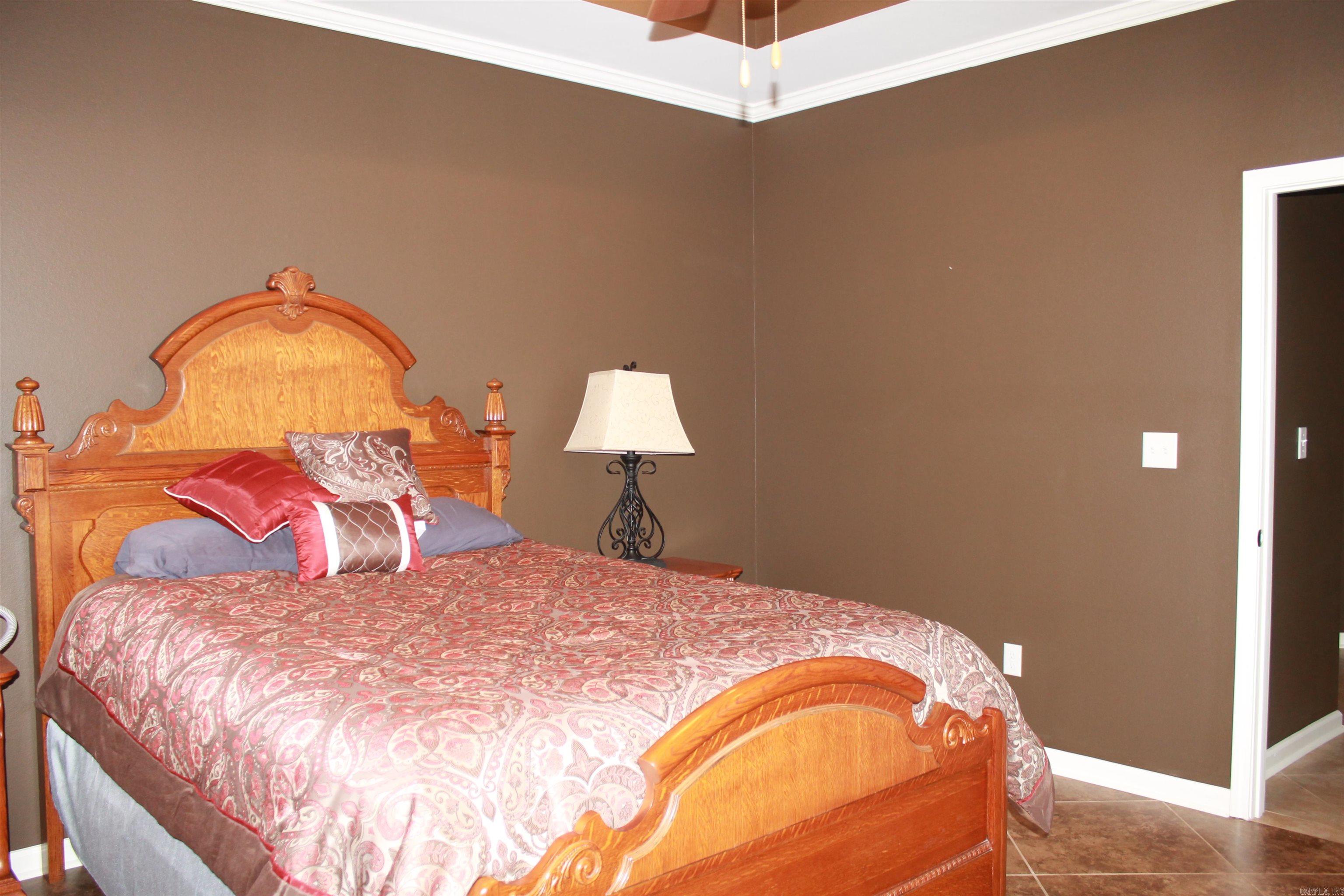 464 Augusta Drive Property Photo 12