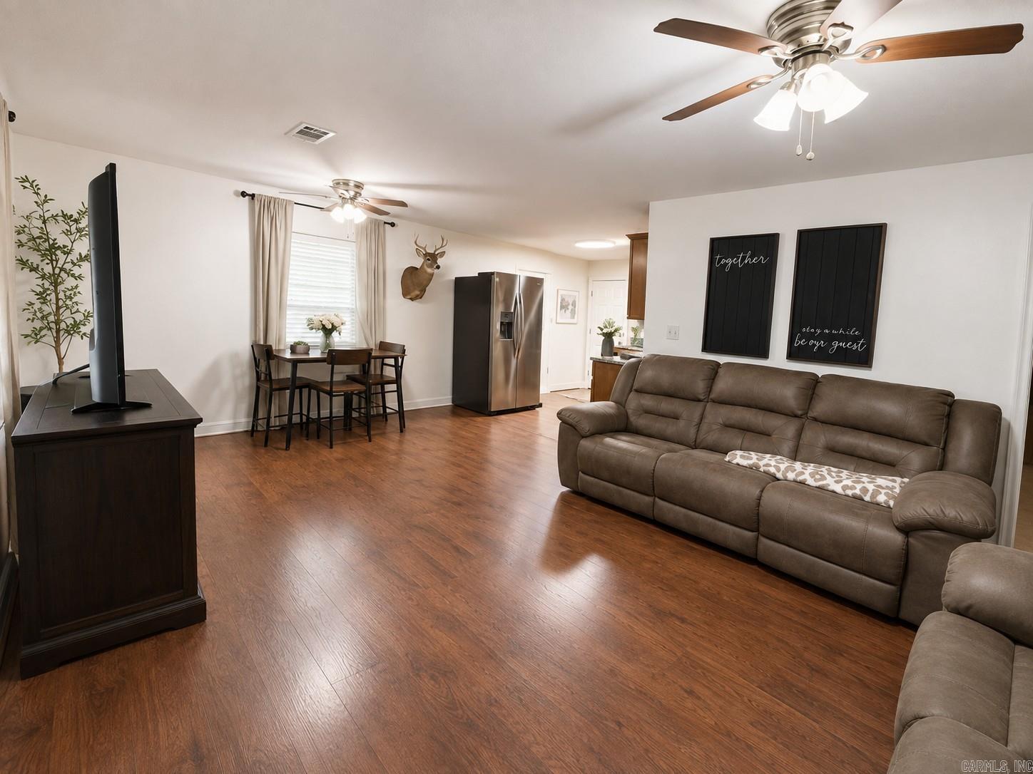 202 N Spain Property Photo 3