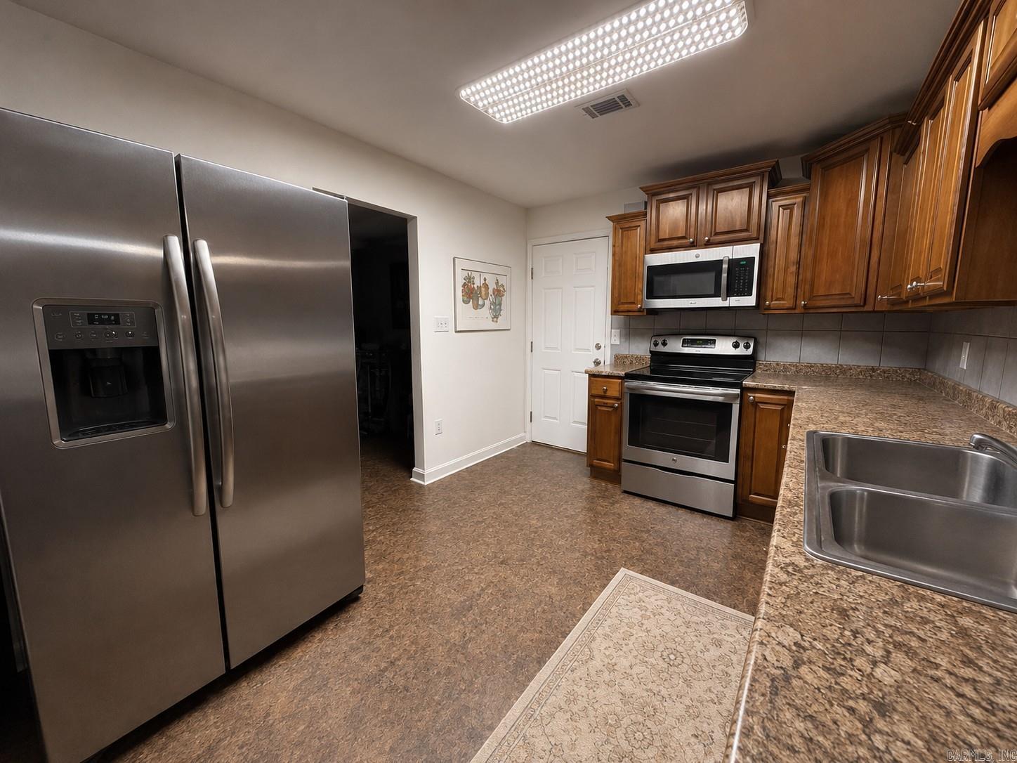 202 N Spain Property Photo 5