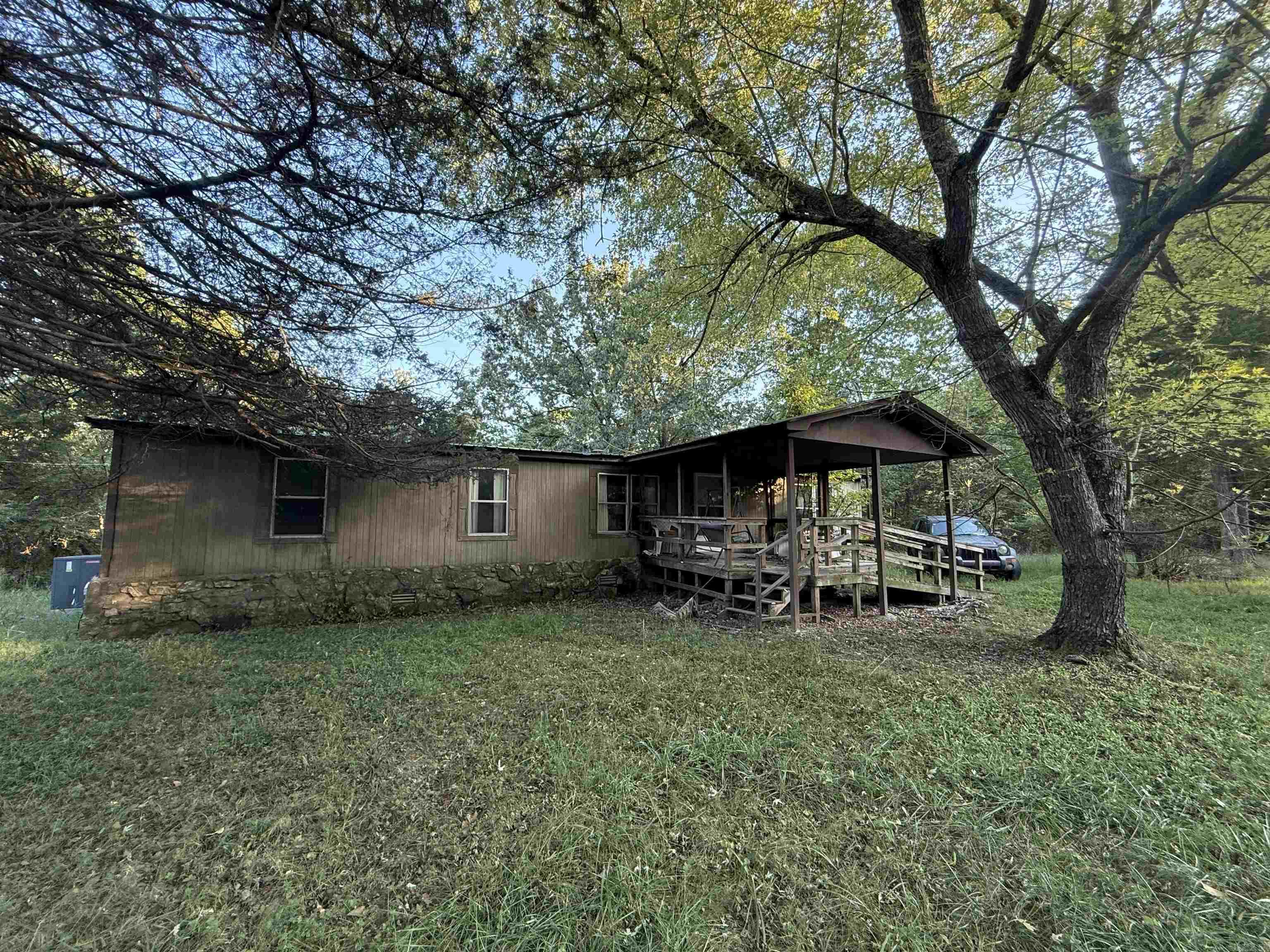 425 Meade Lane Property Photo 1