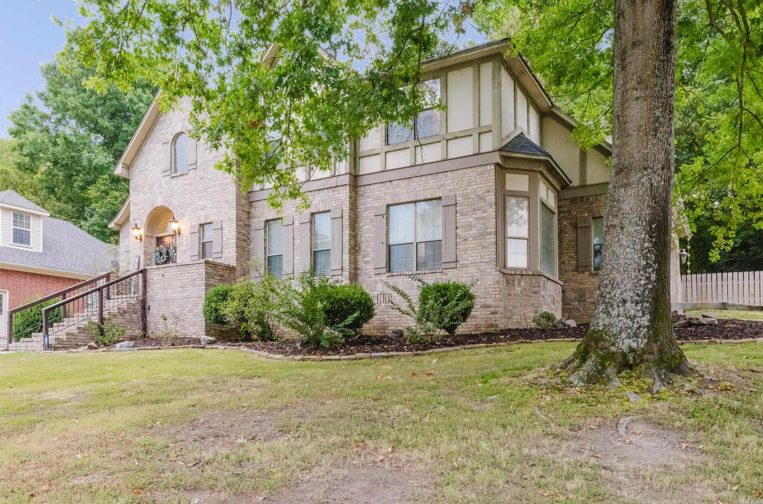 615 Miller Cove Property Photo 4