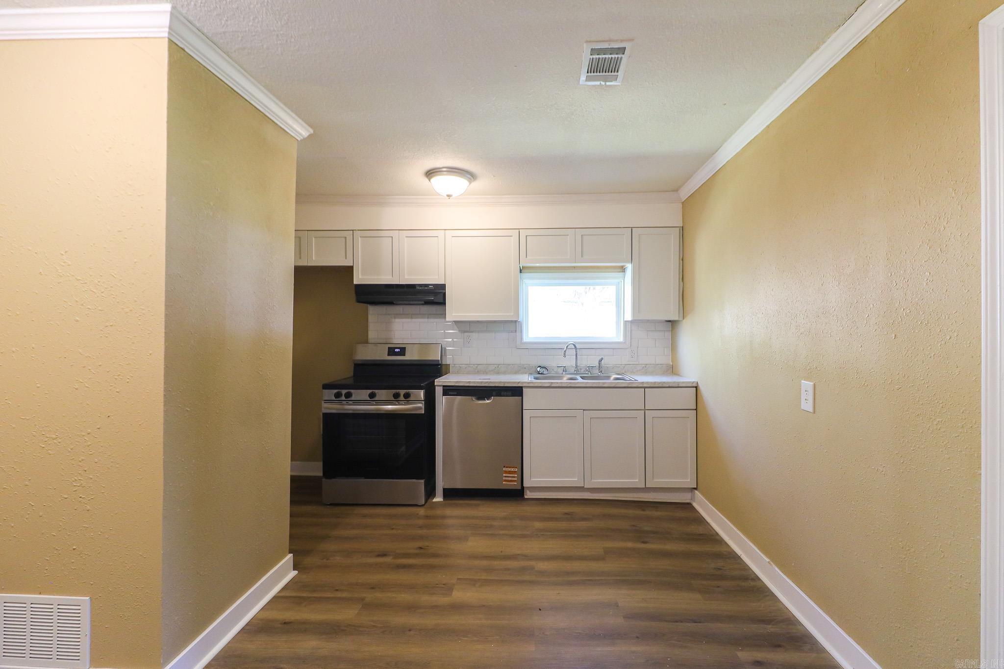 1609 Granger Drive Property Photo 6