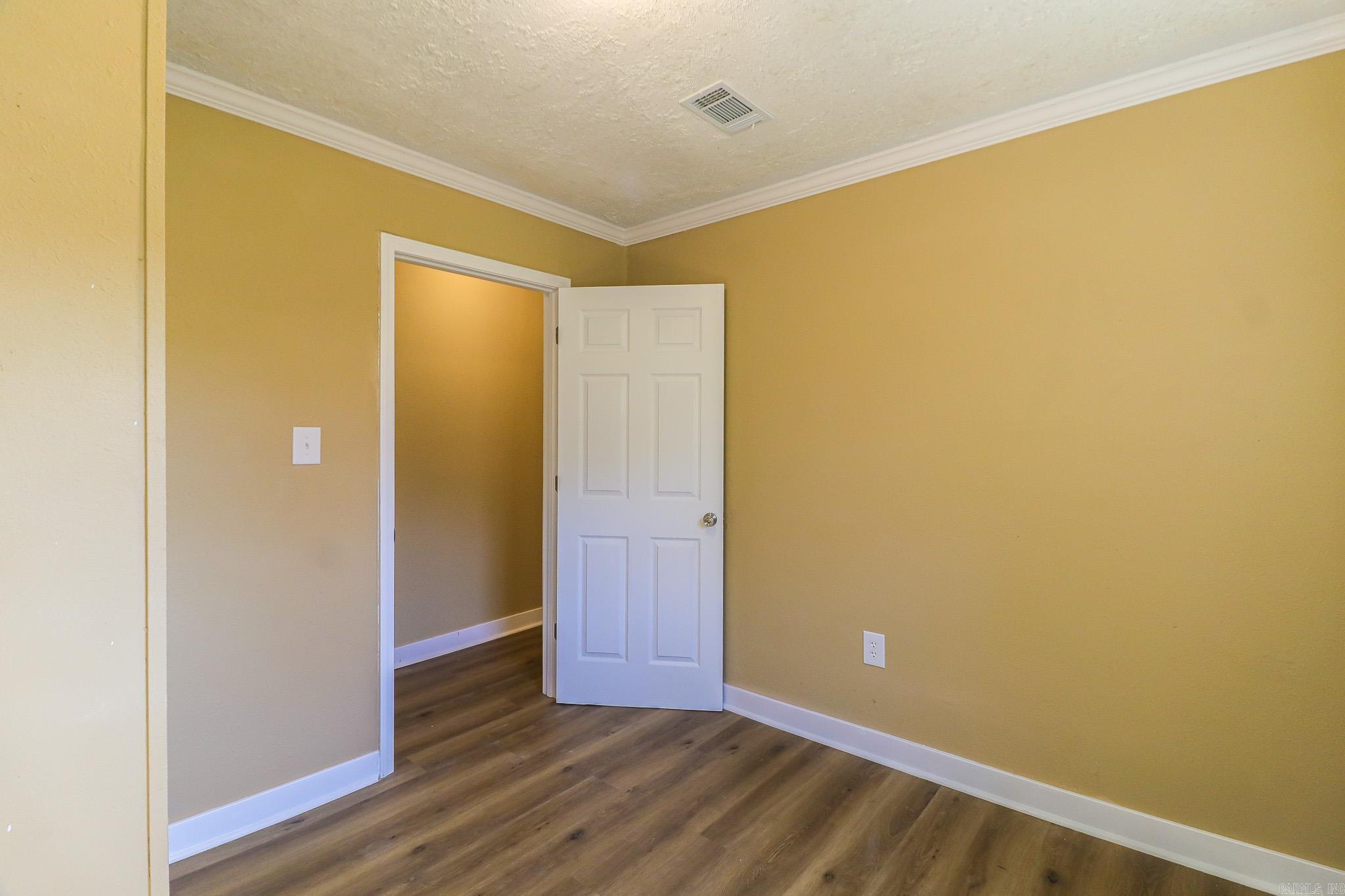 1609 Granger Drive Property Photo 14