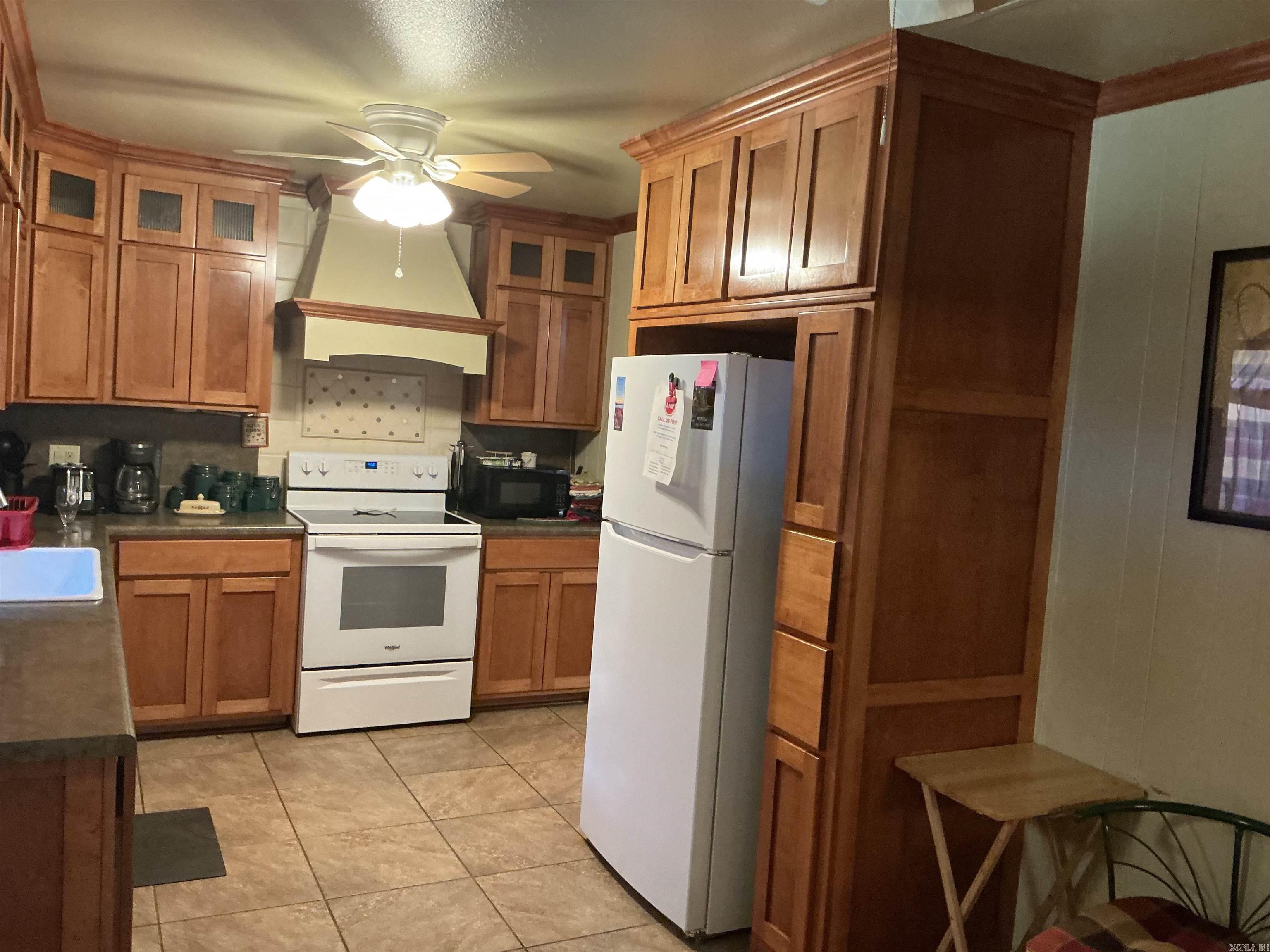 1200 E Bowles Street Property Photo 5