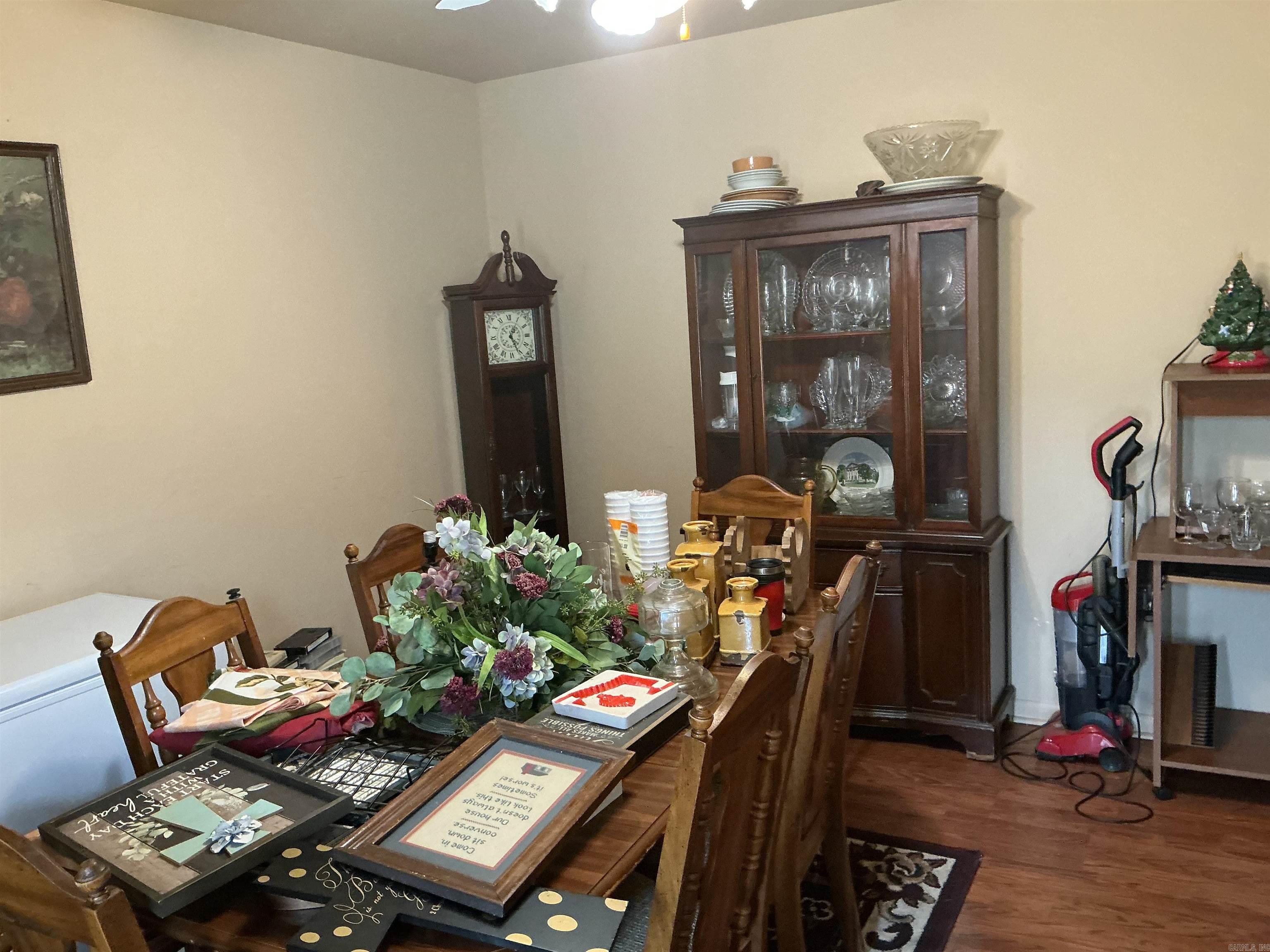 1200 E Bowles Street Property Photo 8