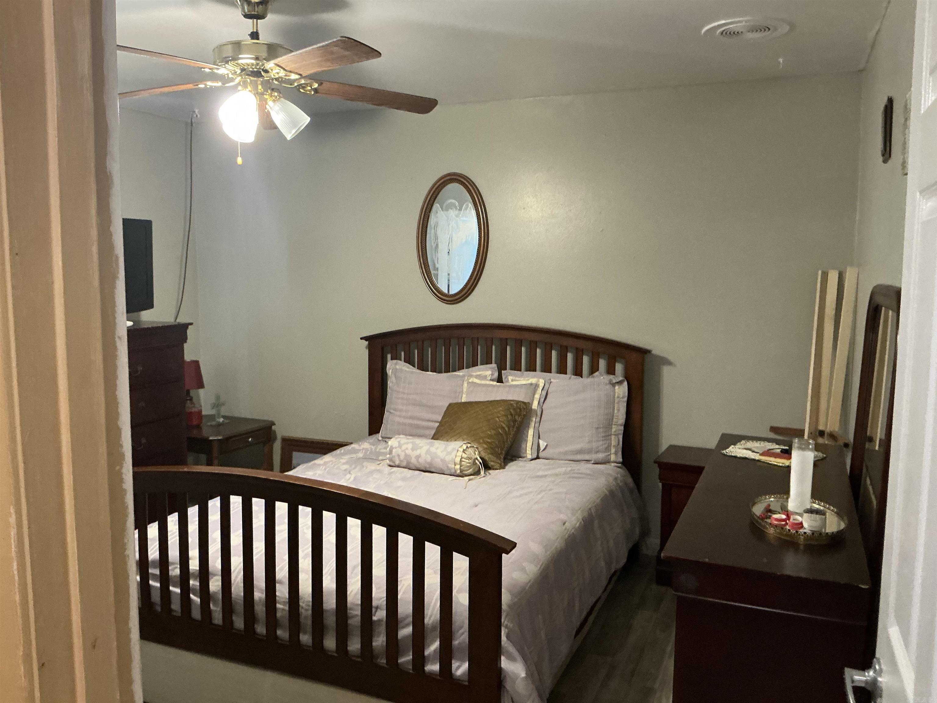 1200 E Bowles Street Property Photo 19