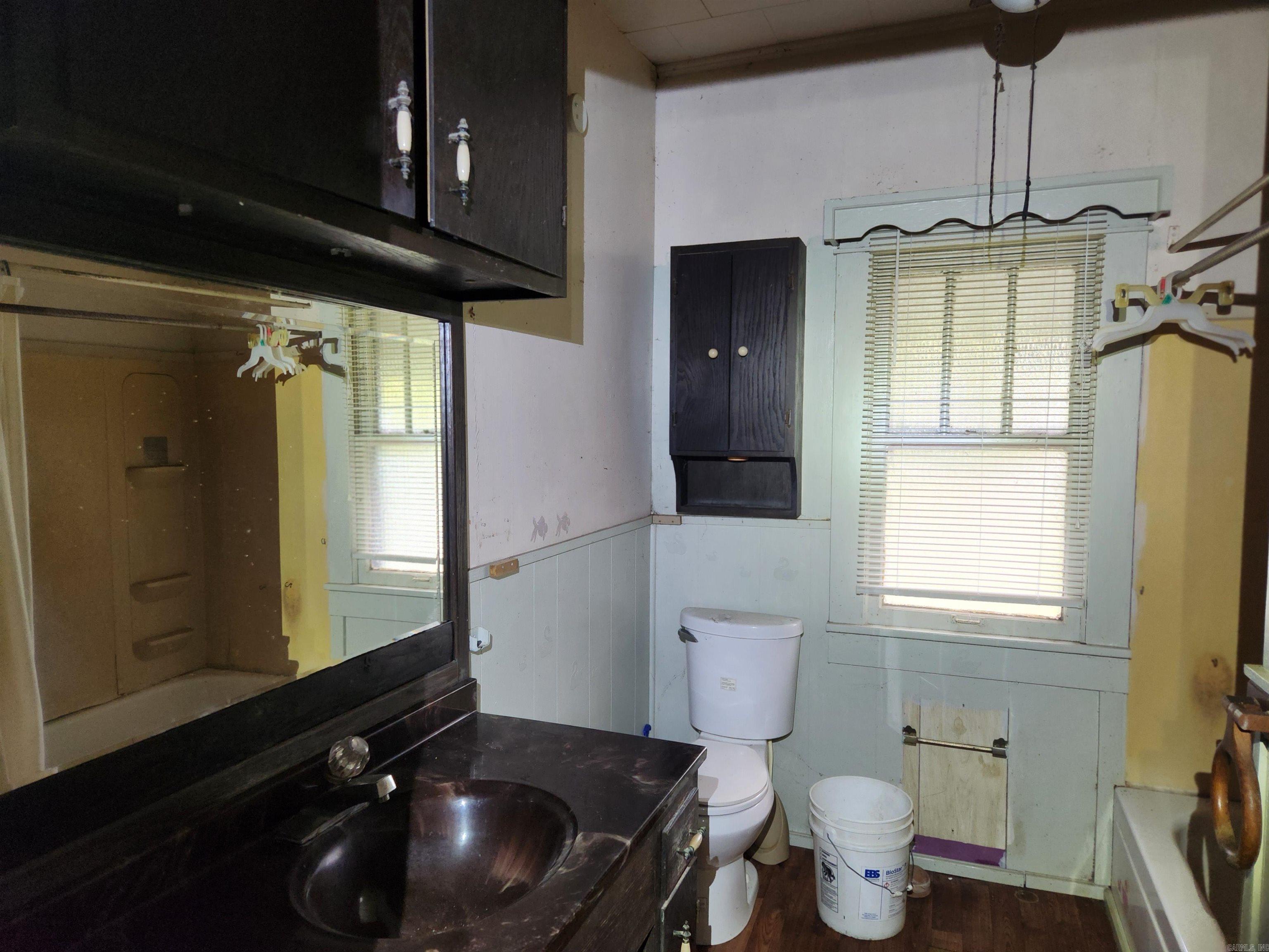 280 W Second St Street Property Photo 5