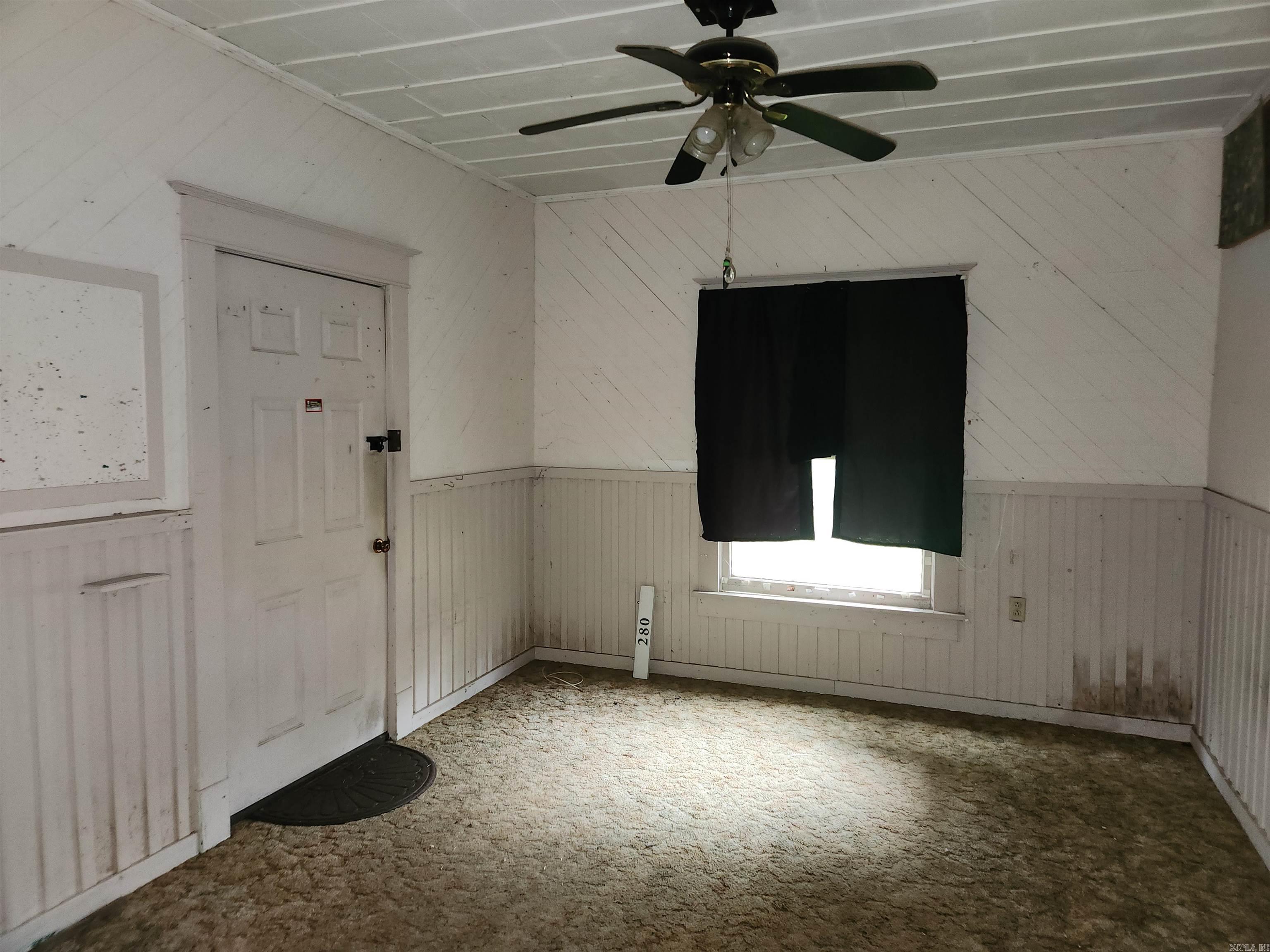 280 W Second St Street Property Photo 8