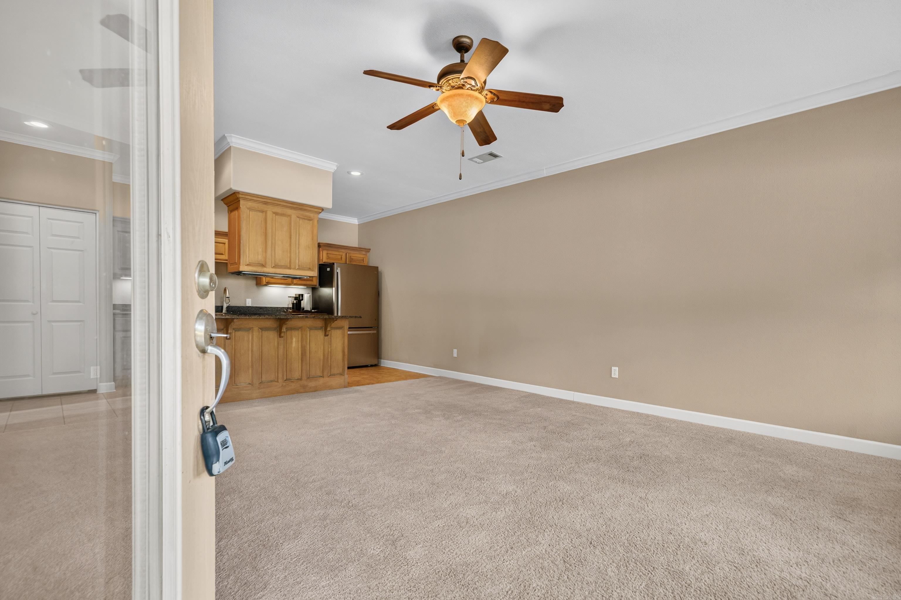 640 Arkridge J5 Property Photo 15