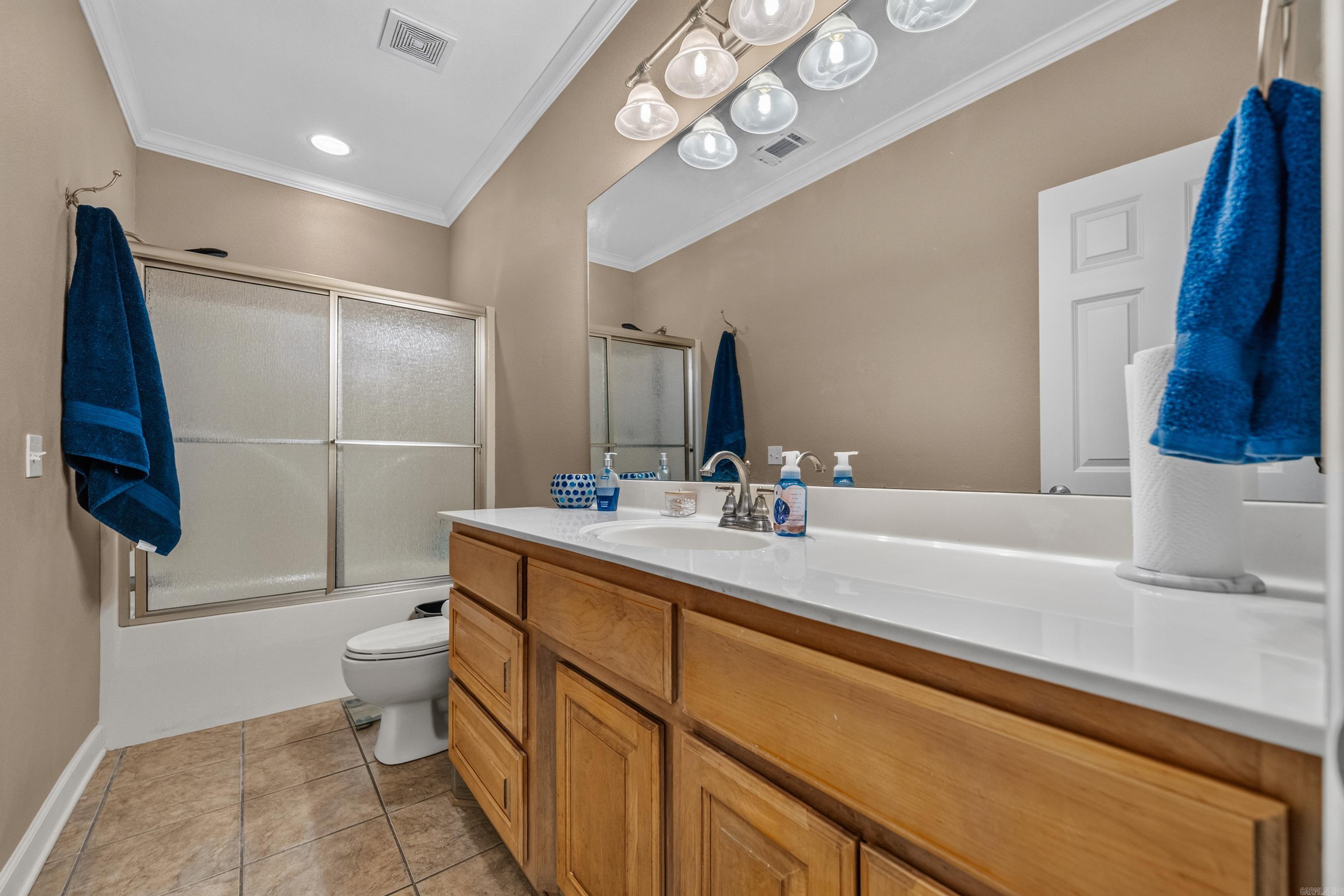 640 Arkridge J5 Property Photo 35