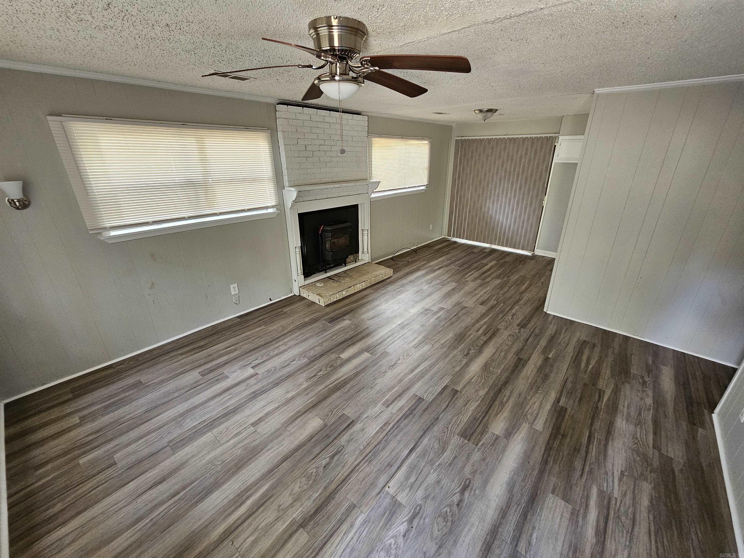 8315 Clearlake Drive Property Photo 2